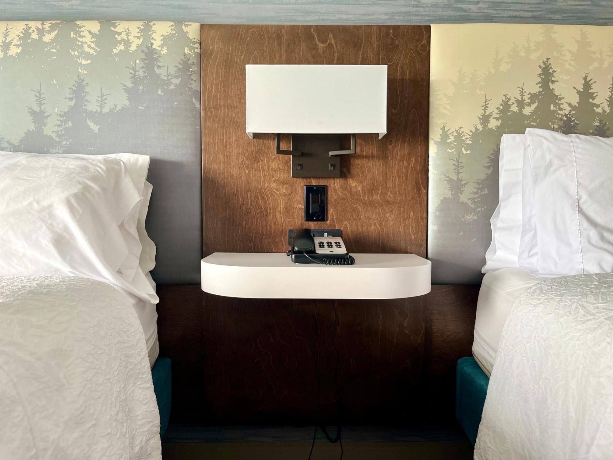 Queen Room Two Queen Beds Non-Smoking