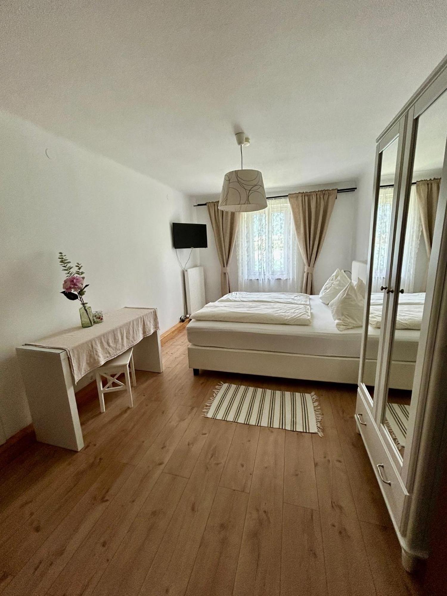 Double Room Lake View