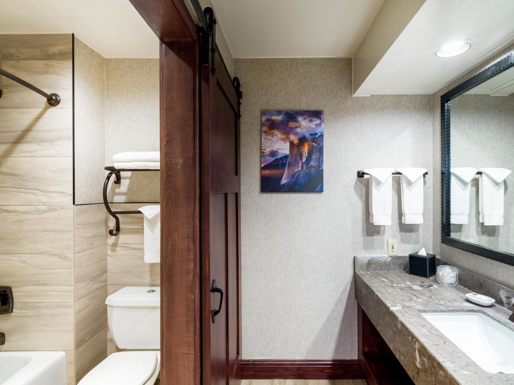 Premium Room with Two Queen Beds