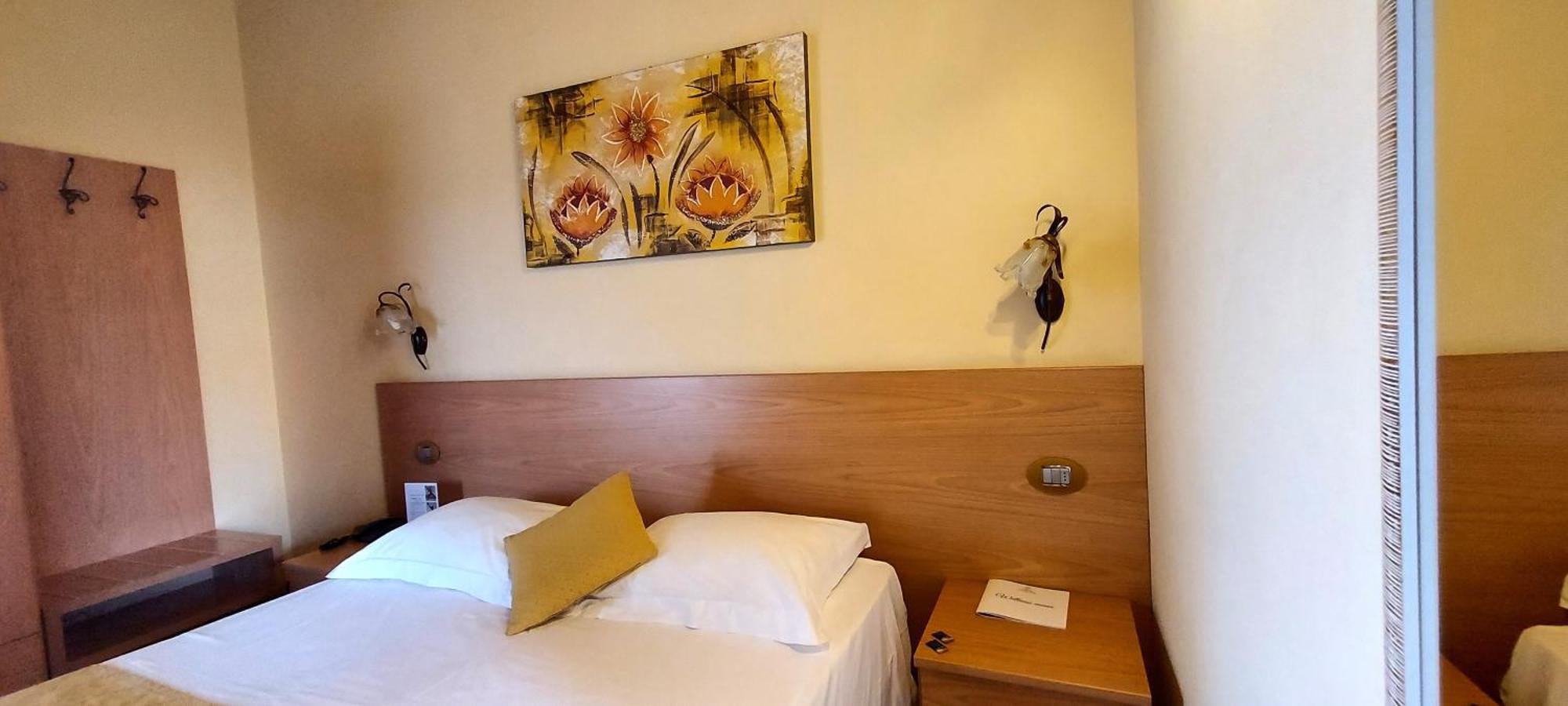 Economy Triple Room