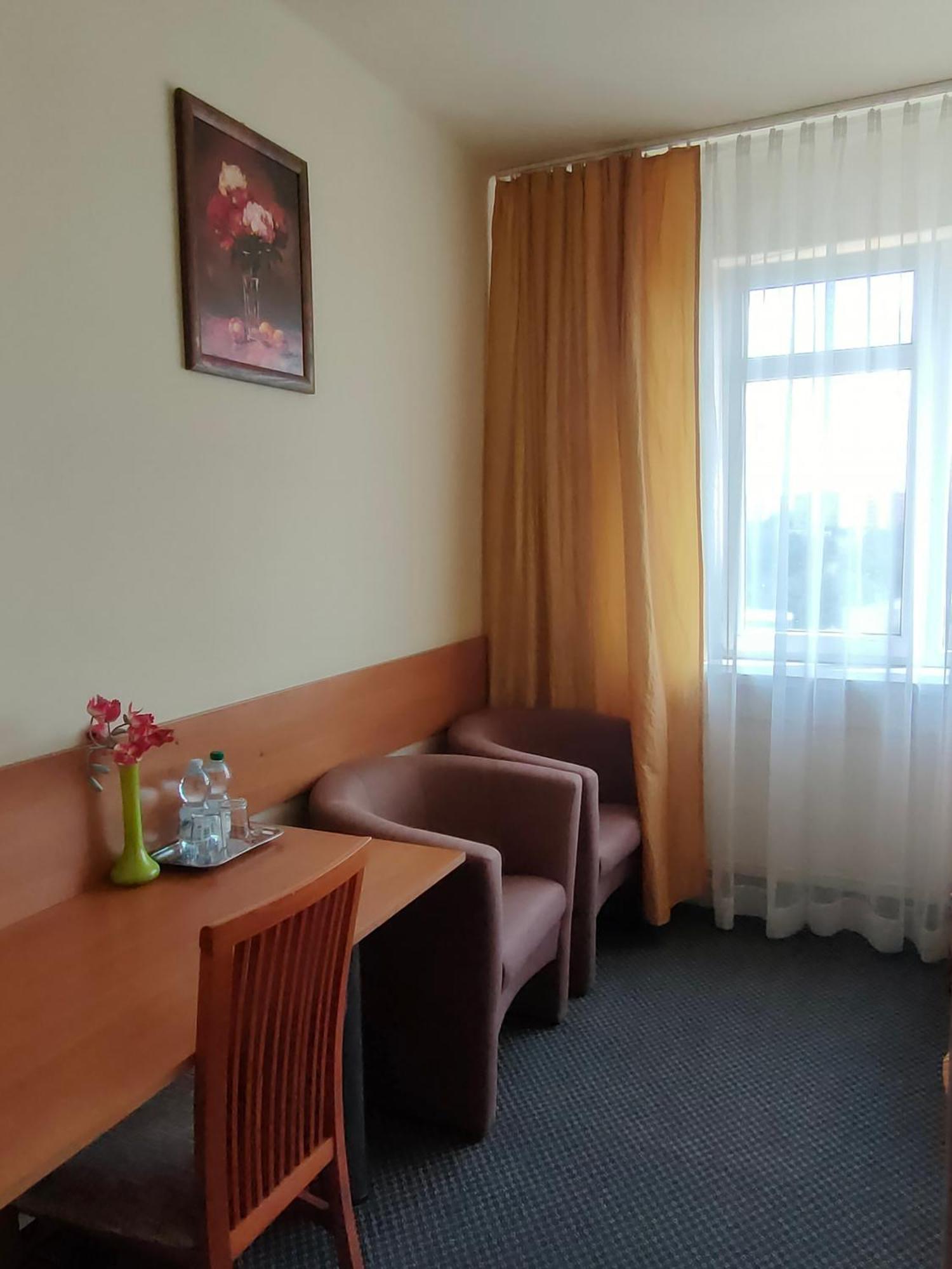 Economy Twin Room