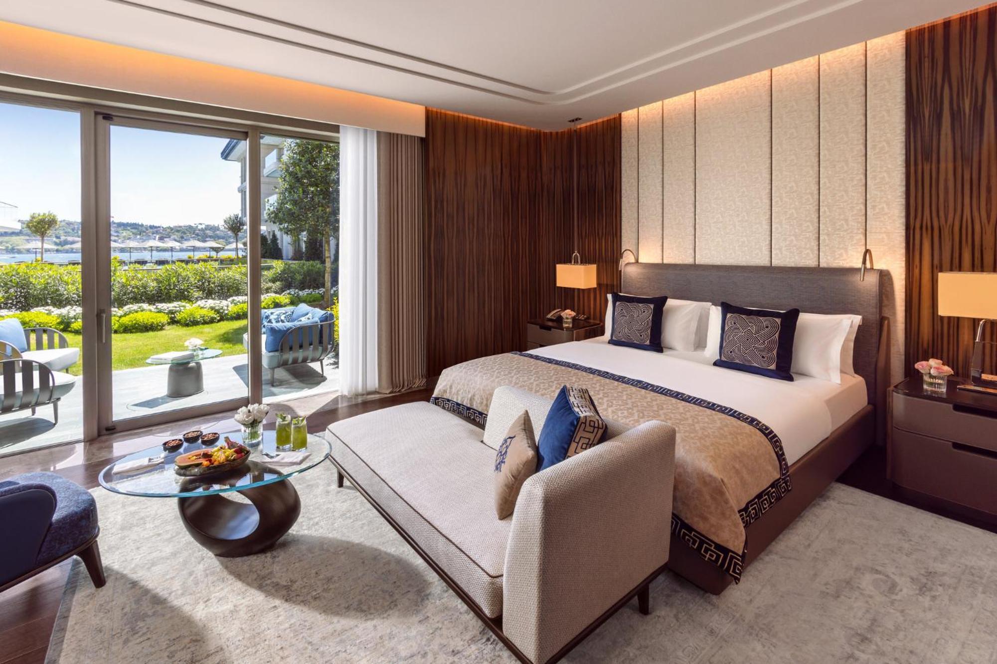 Mandarin King Room