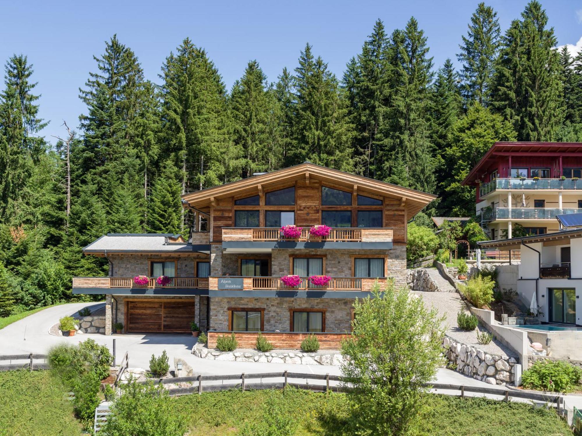 Superior Apartment