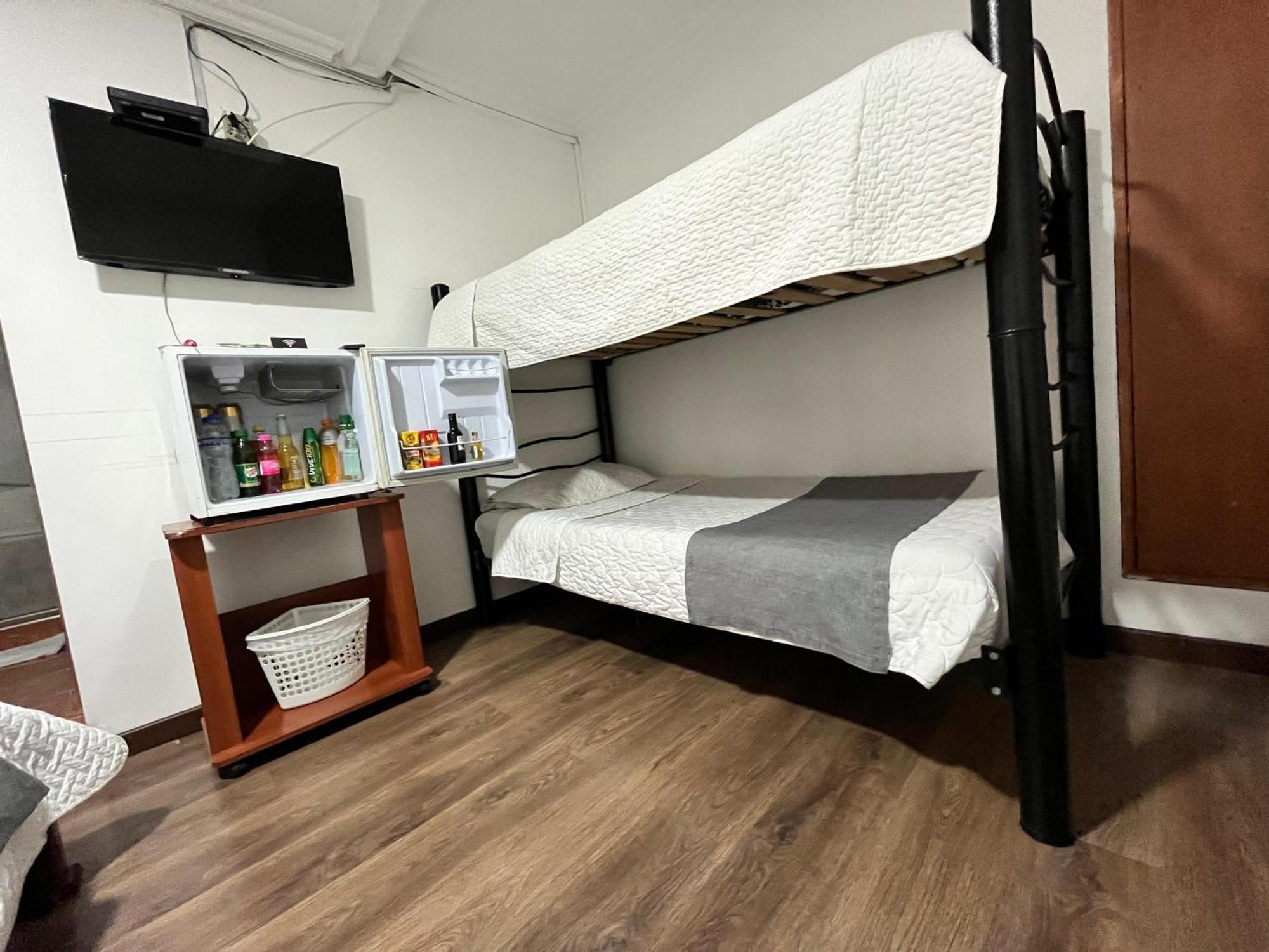 Habitación Cuádruple con baño privado