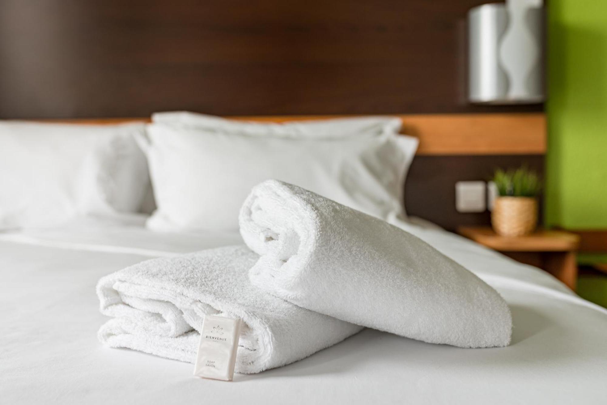 2 side-by-side Double Rooms