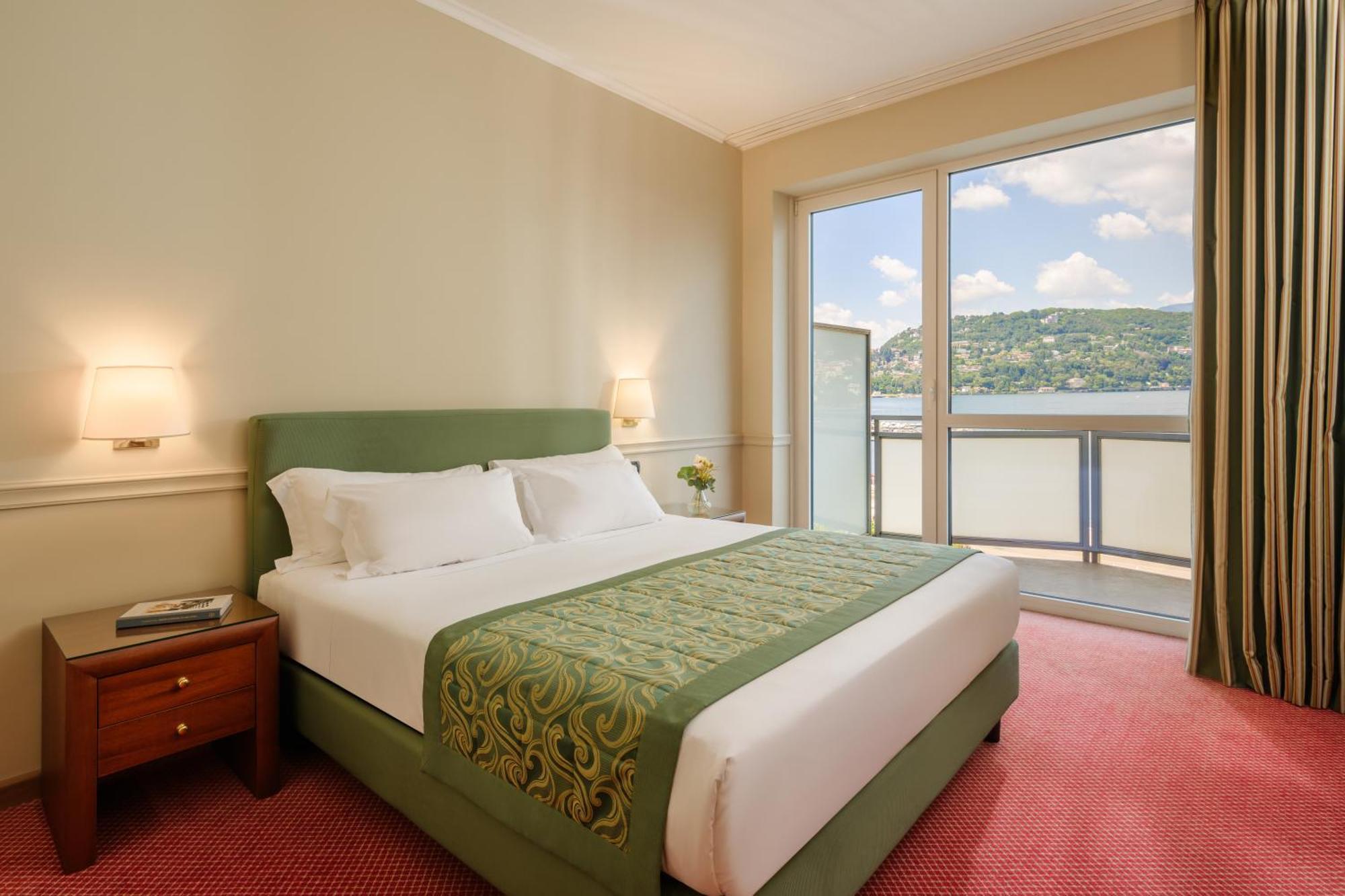 Double Room Lake View