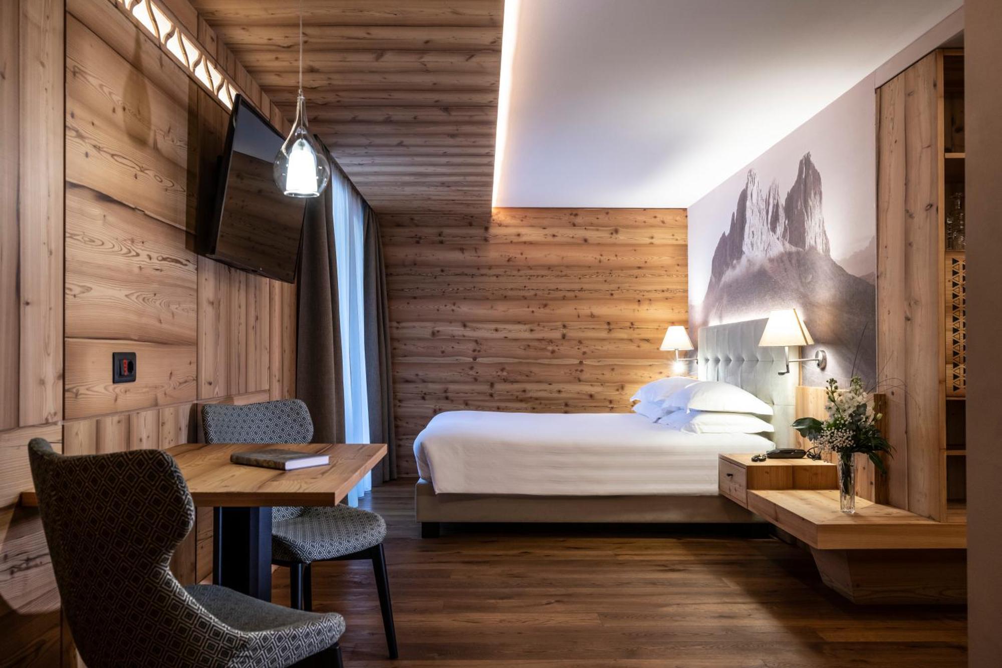 Deluxe Zimmer mit Kingsize-Bett