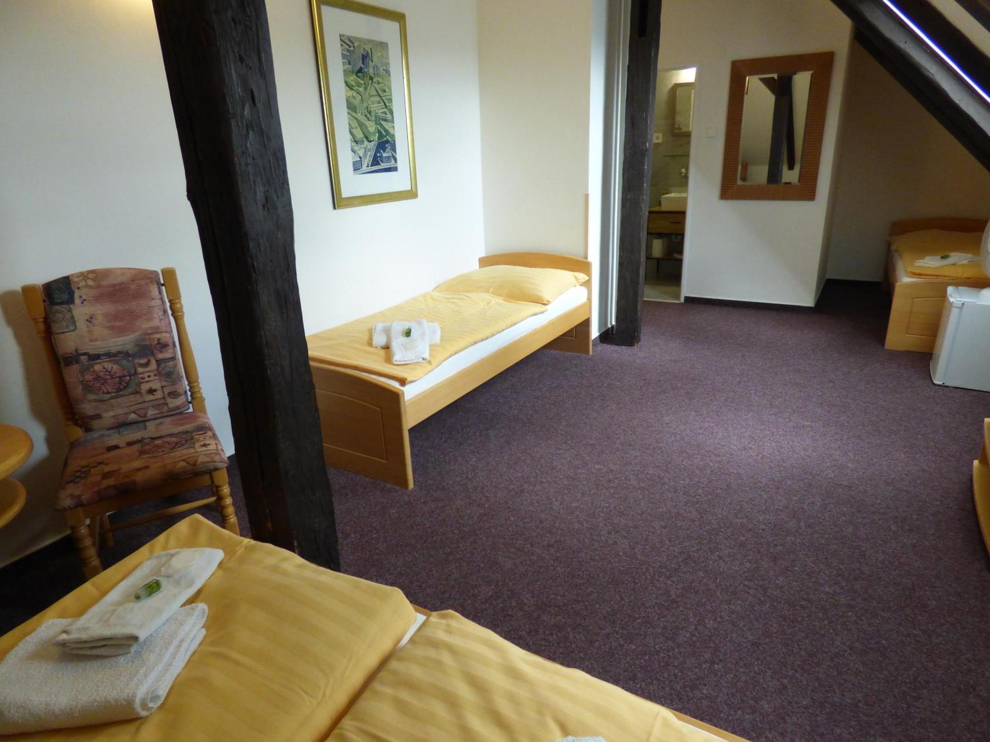 Economy Quadruple Room