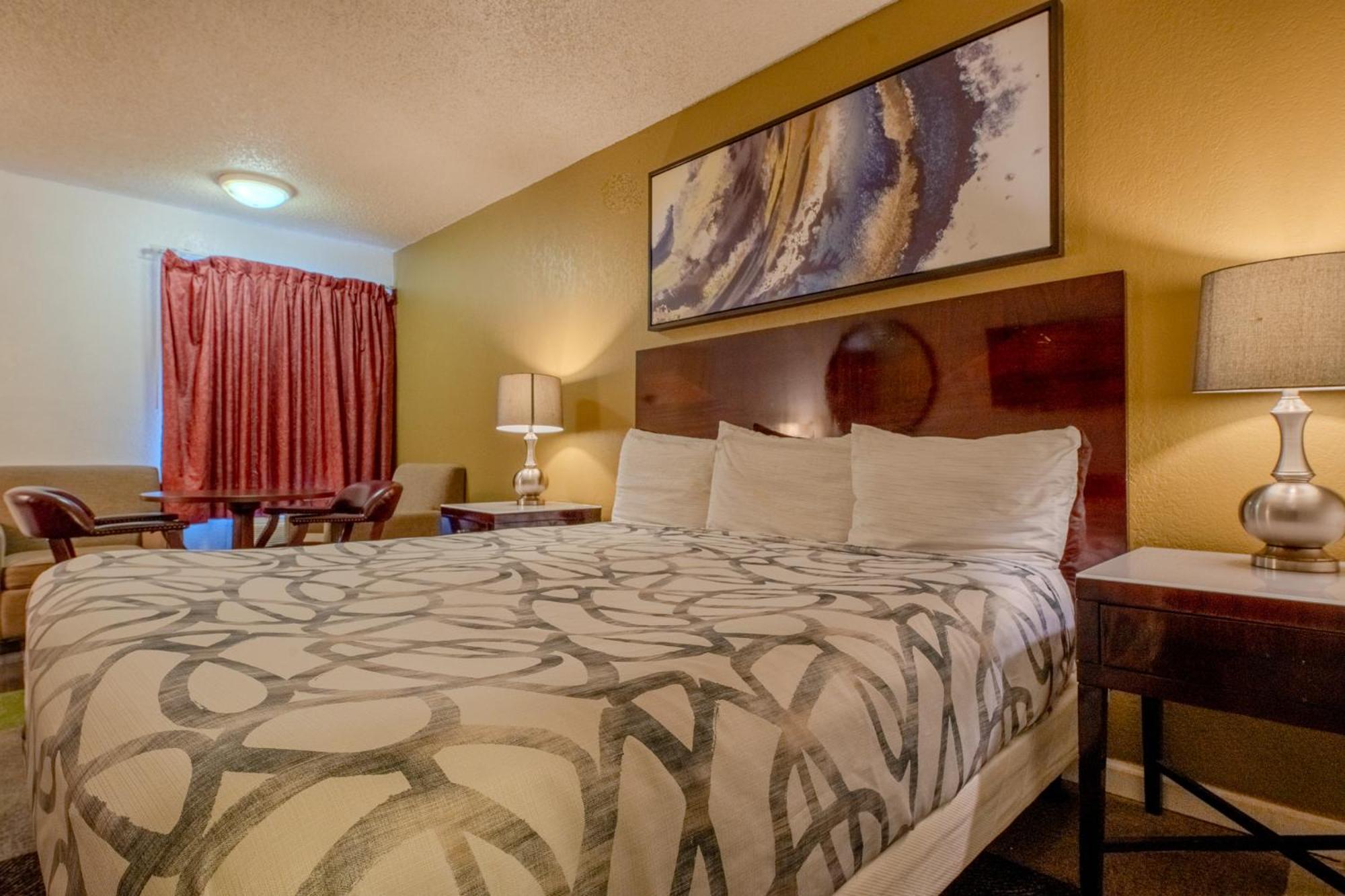 Deluxe King Room