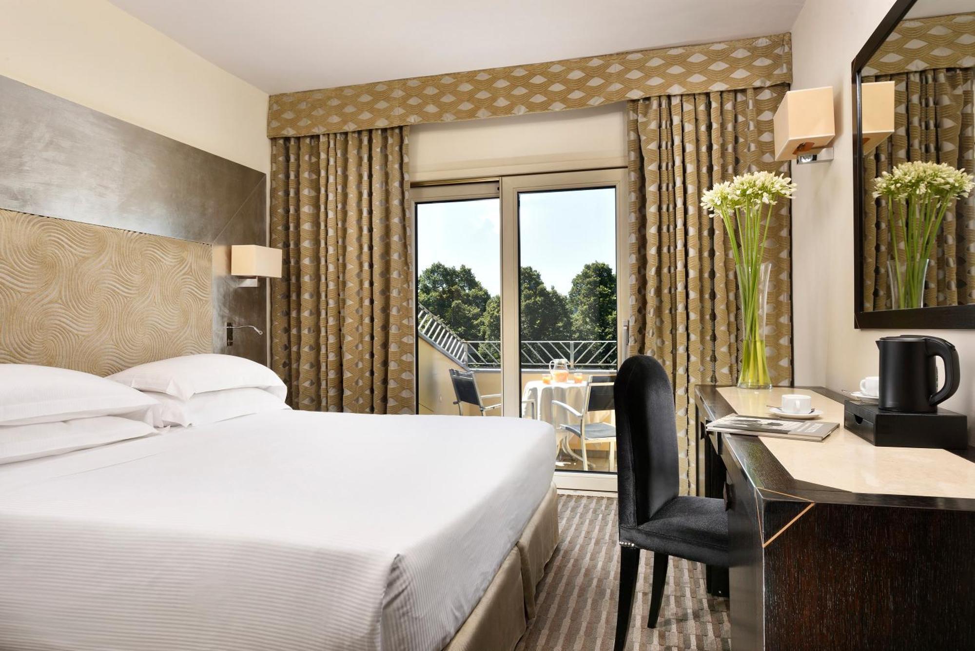 Deluxe Double Room Balcony View