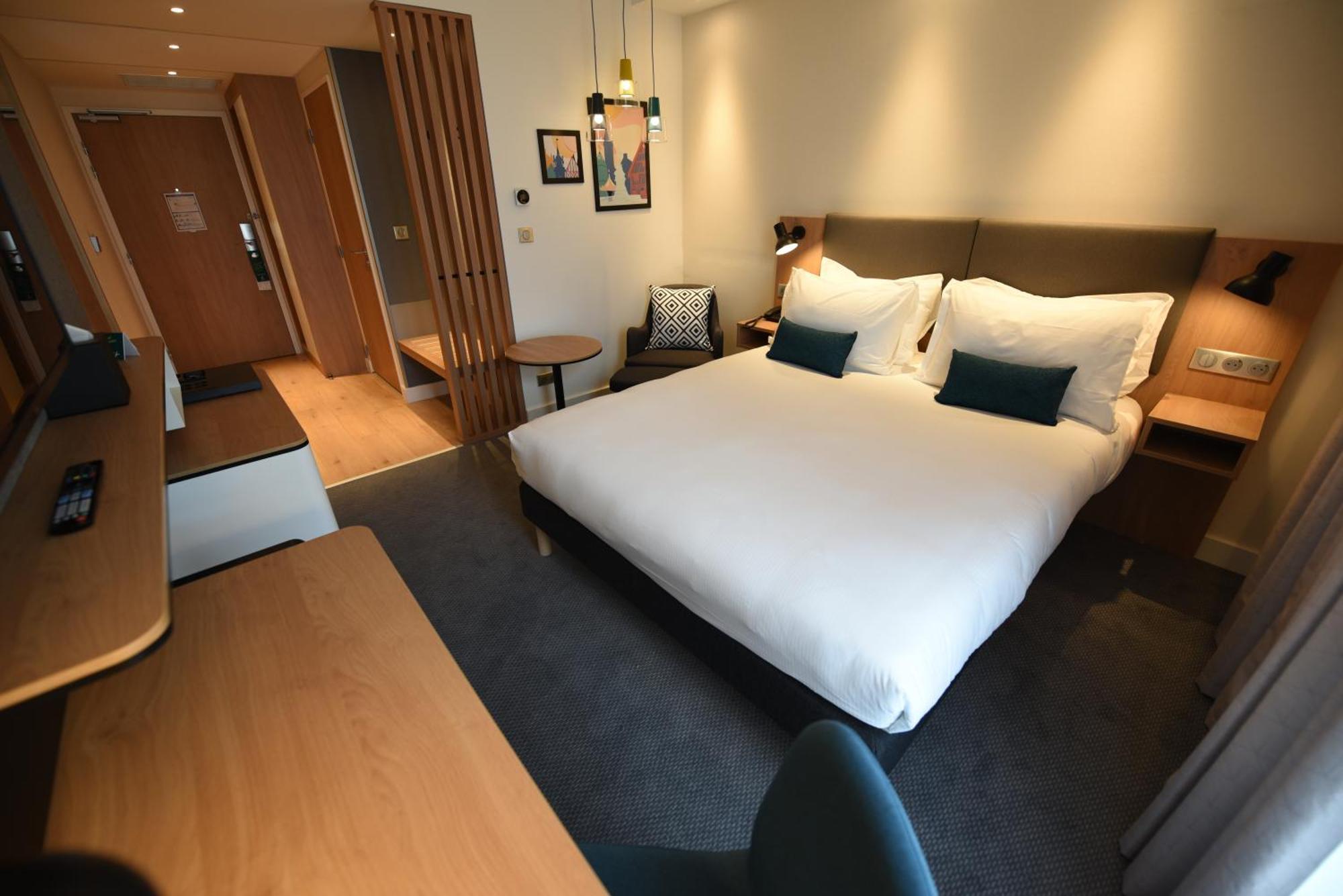 Habitación Estándar con cama grande y sofá cama - No fumadores