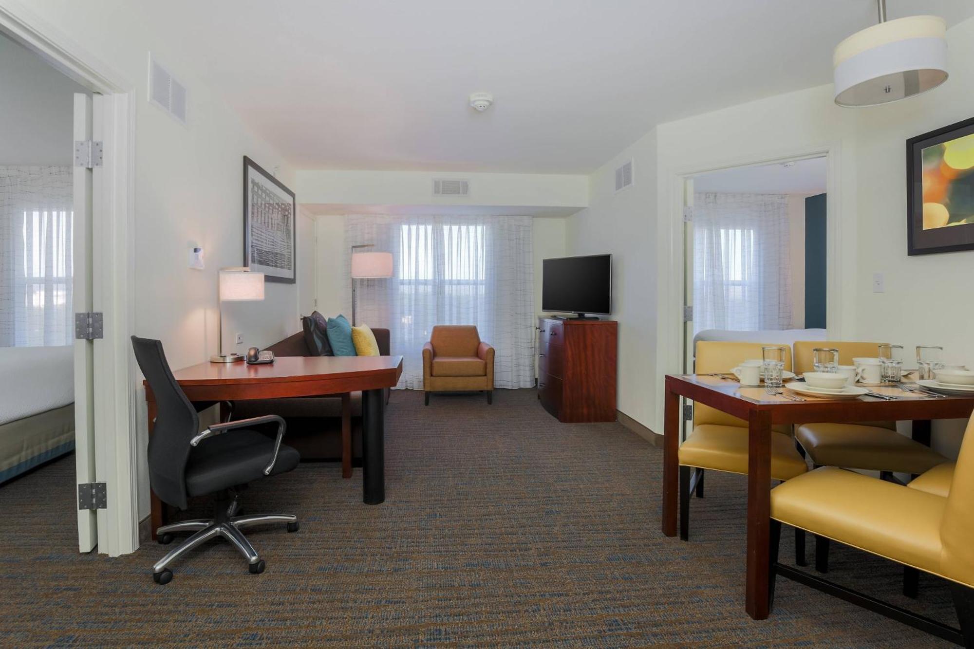 2 Bedroom Suite