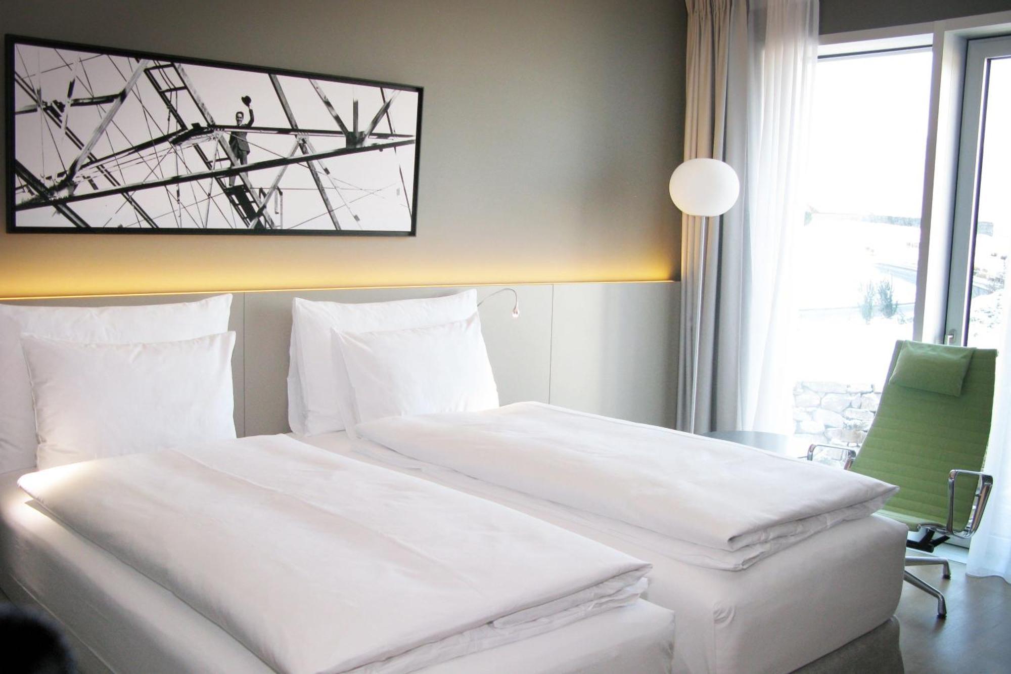 Standard Zweibettzimmer mit Stadtblick