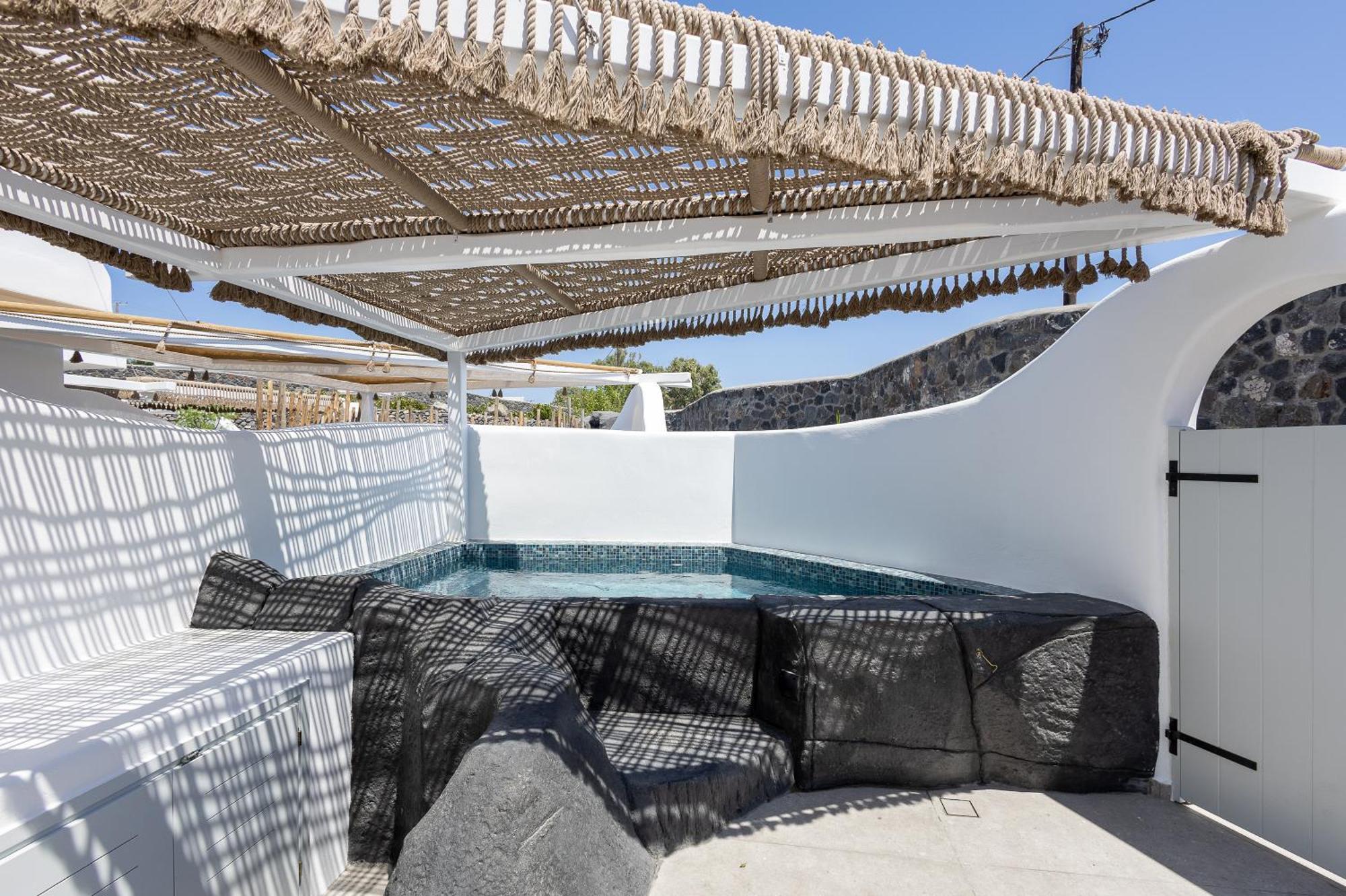 Premium Suite Private Heated Plunge Pool