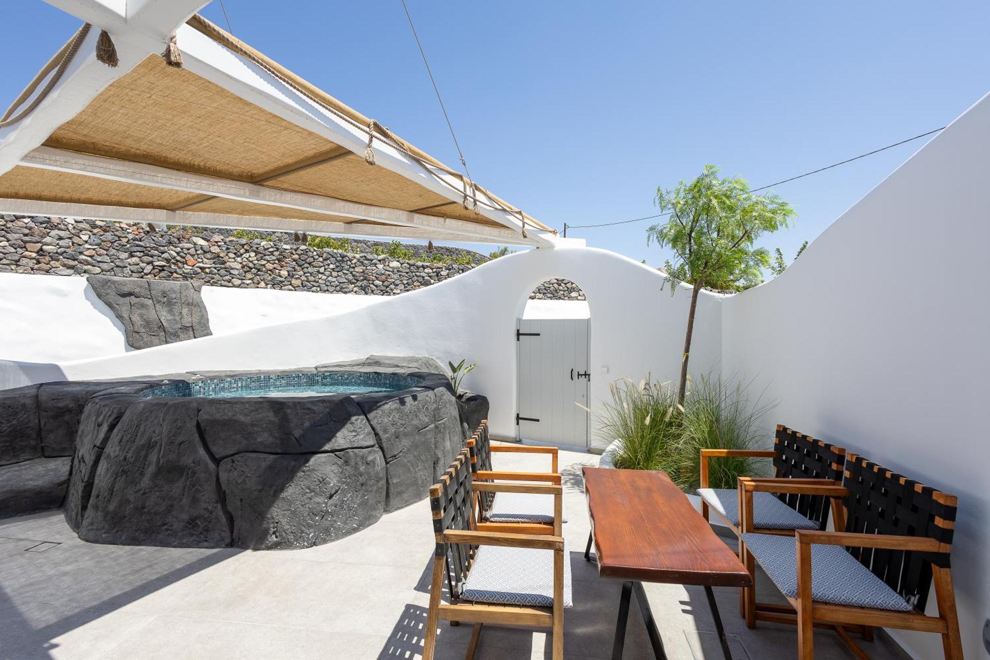 Two Bedroom Suite Private Heated Plunge Pool