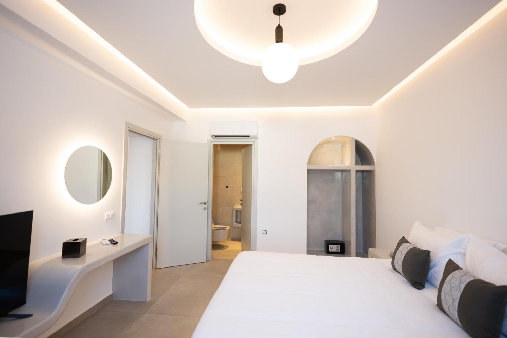 Two Bedroom Suite Private Heated Plunge Pool