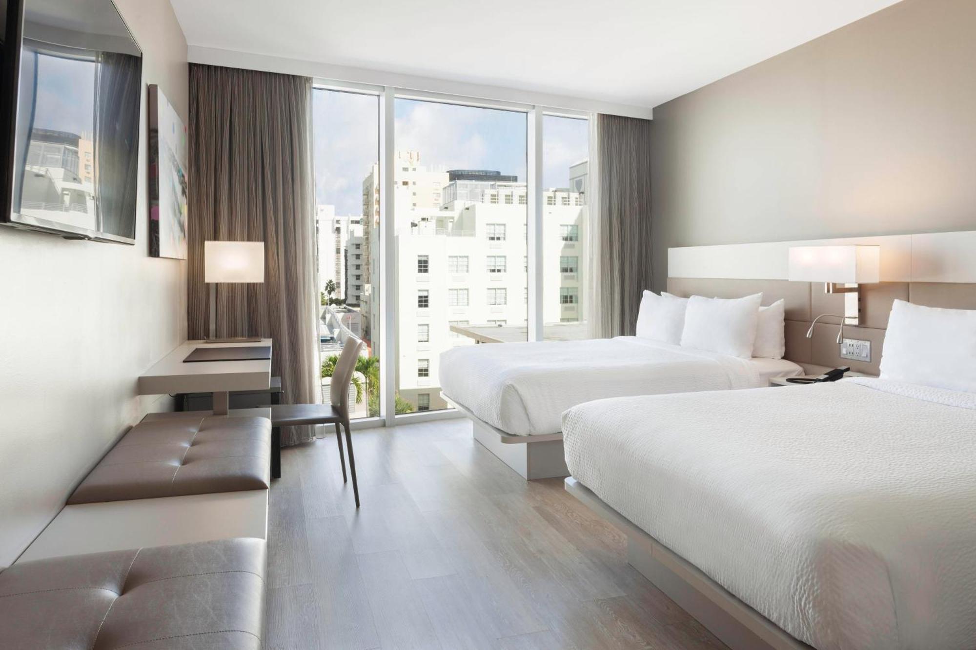 Deluxe High Floor, Guest room, 2 Queen, High floor