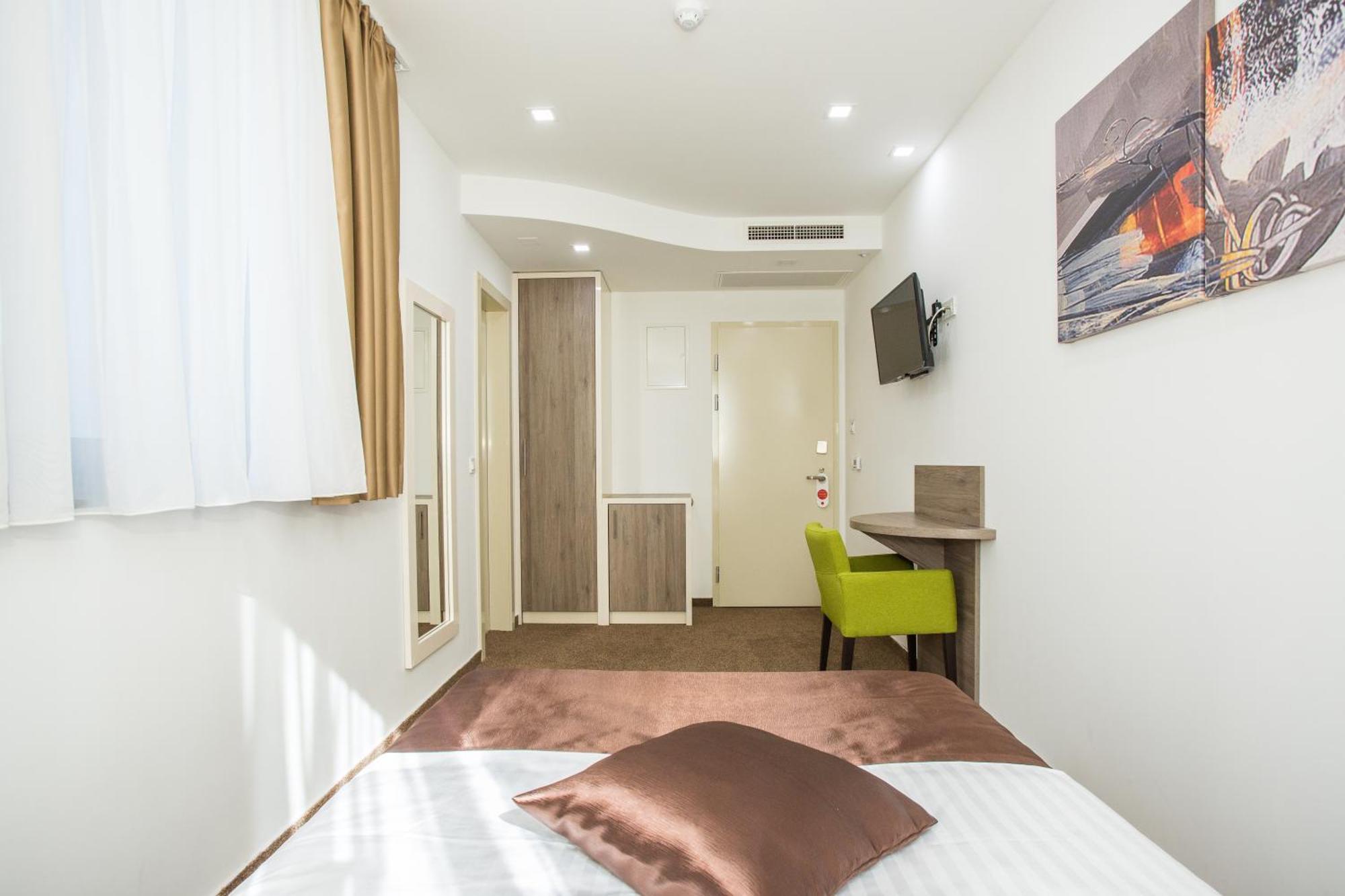 Budget Double Room