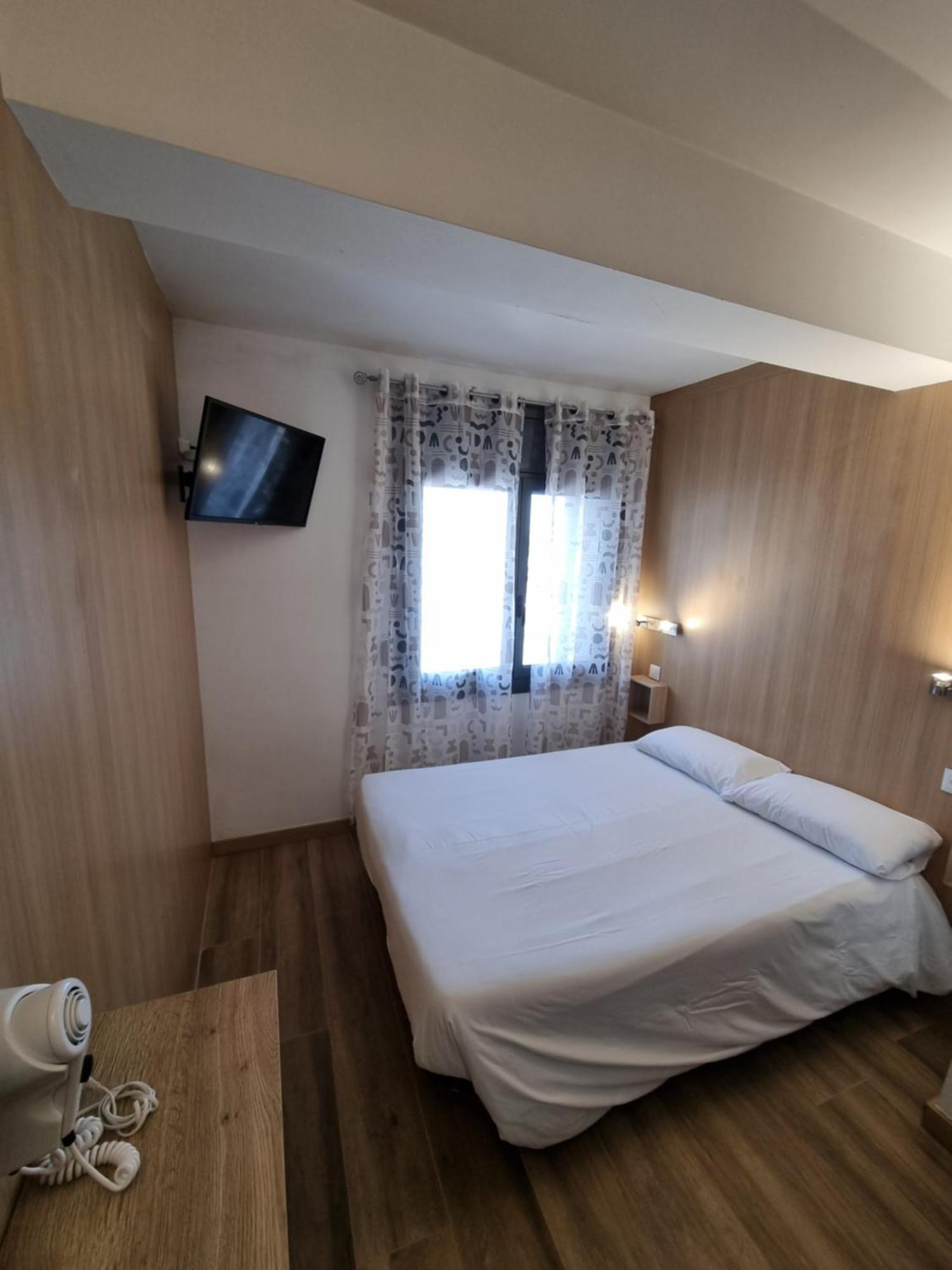 Double Room,1609742101:JPEG