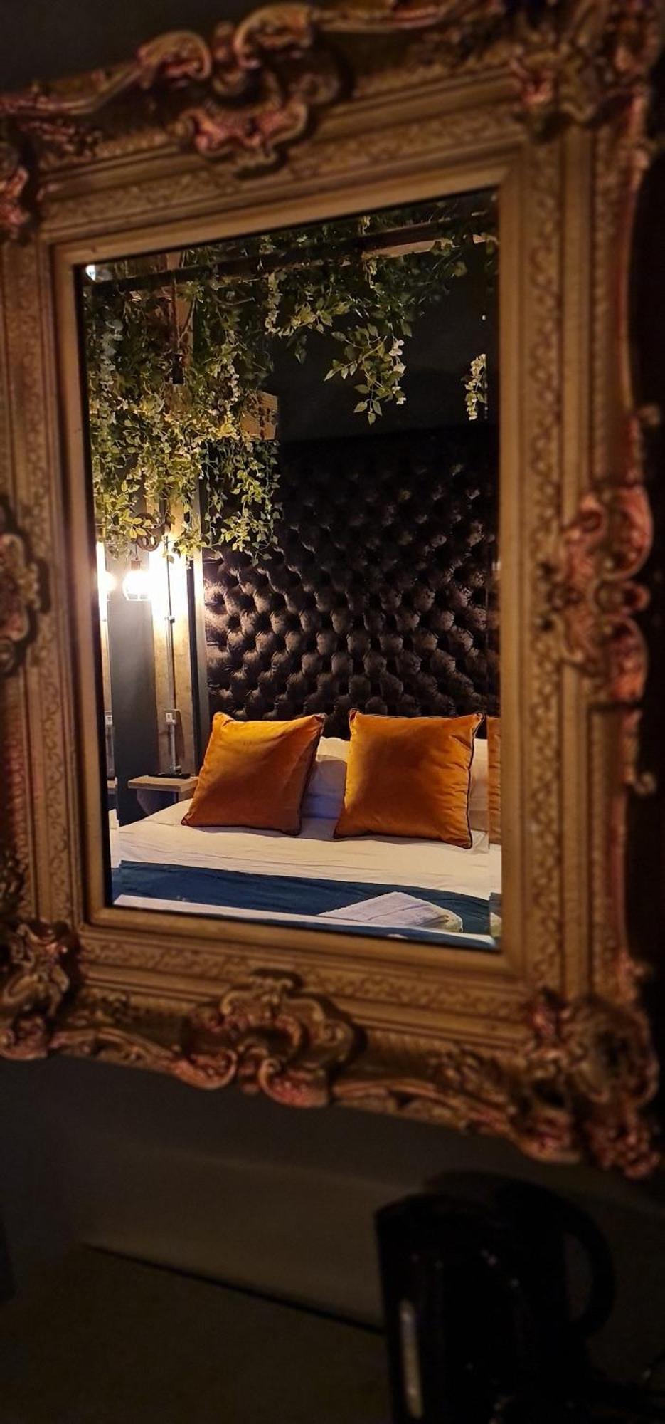 Double Room Private Bathroom