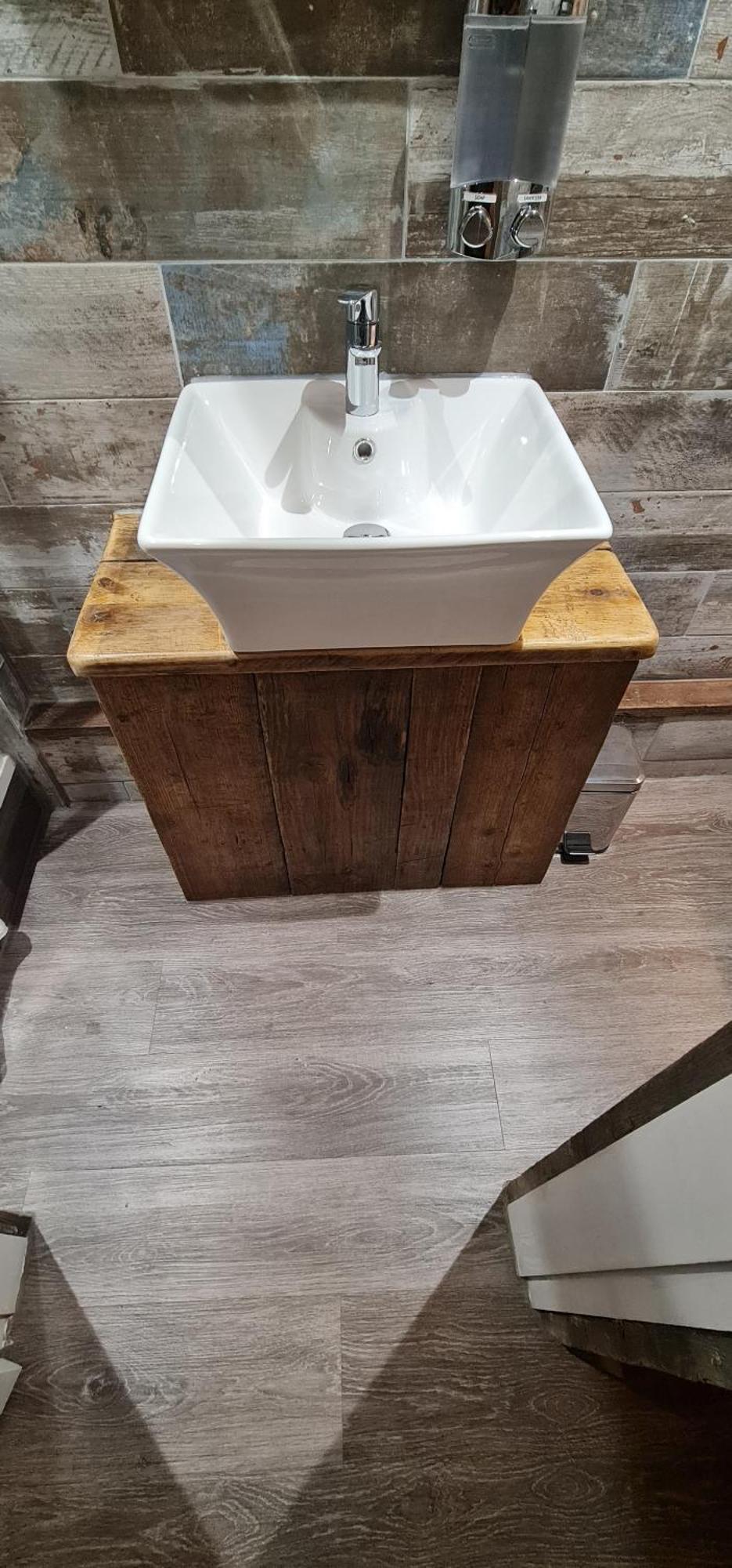 Twin Room Shower