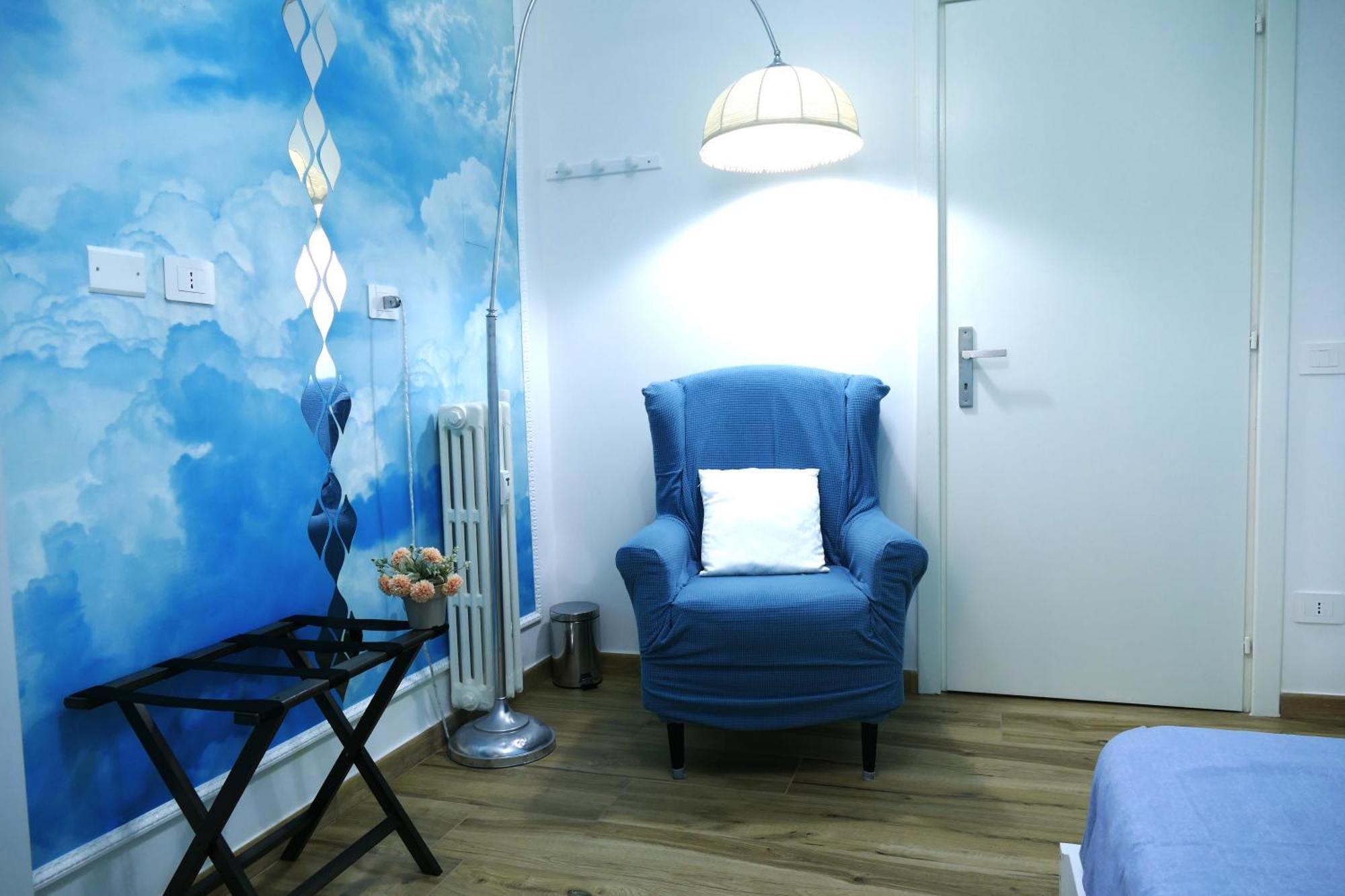 Single Room Private External Bathroom