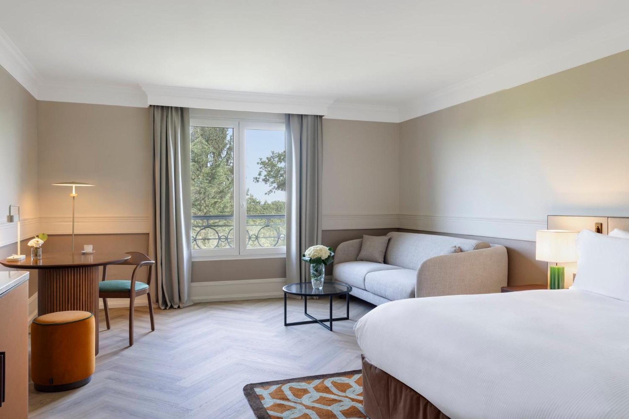 Junior King Suite