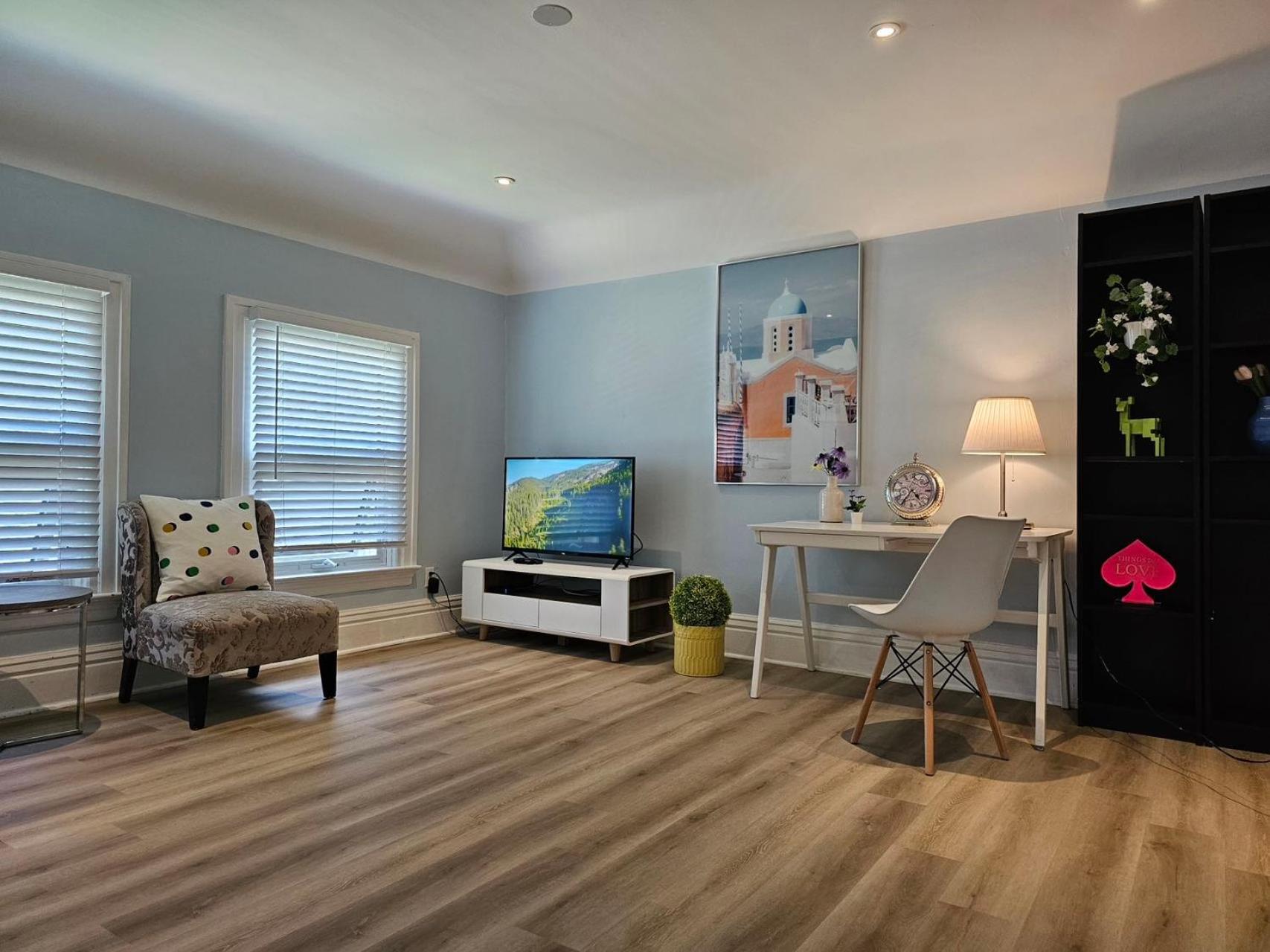 Queen Suite