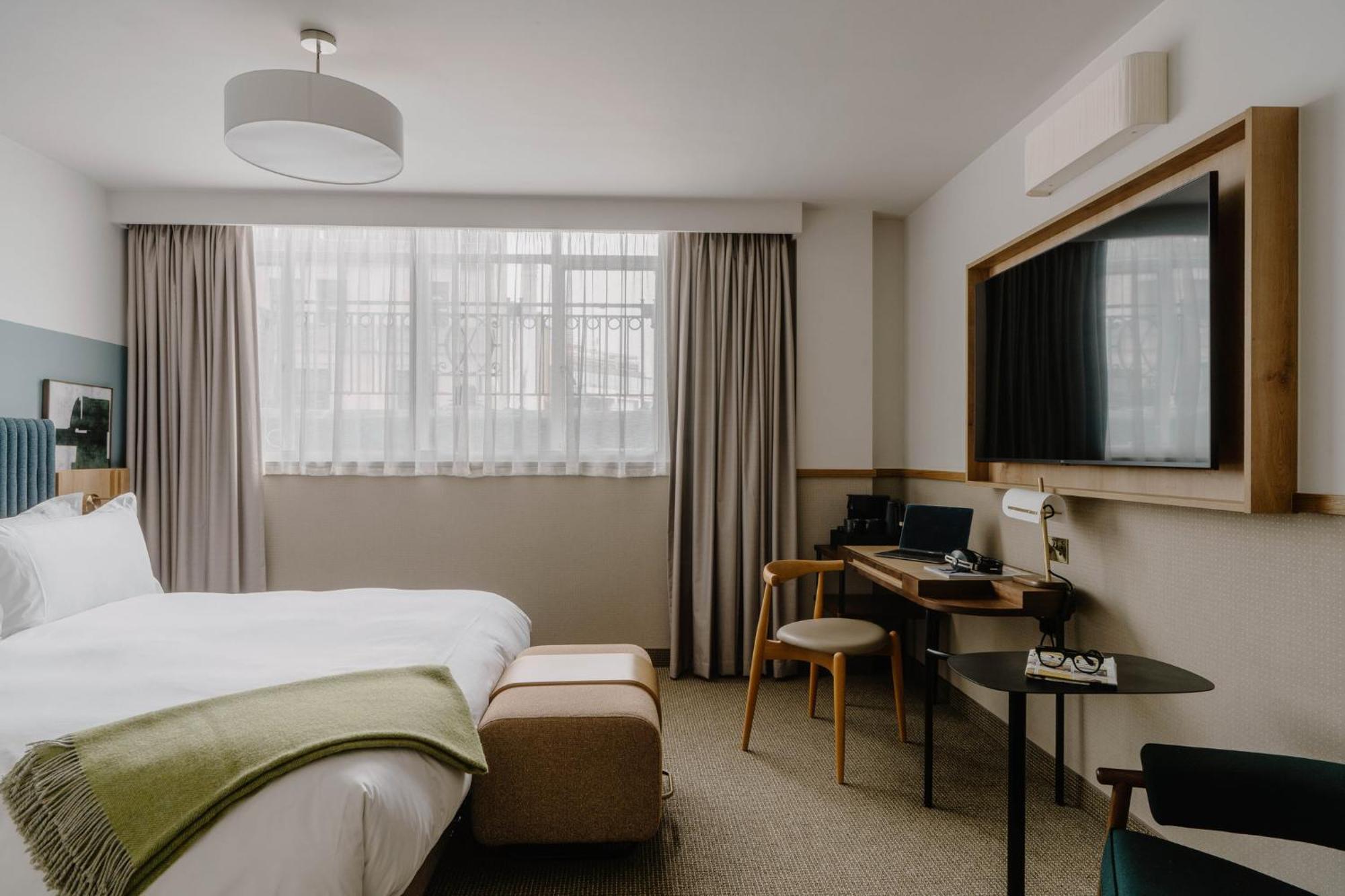 Standard King Room