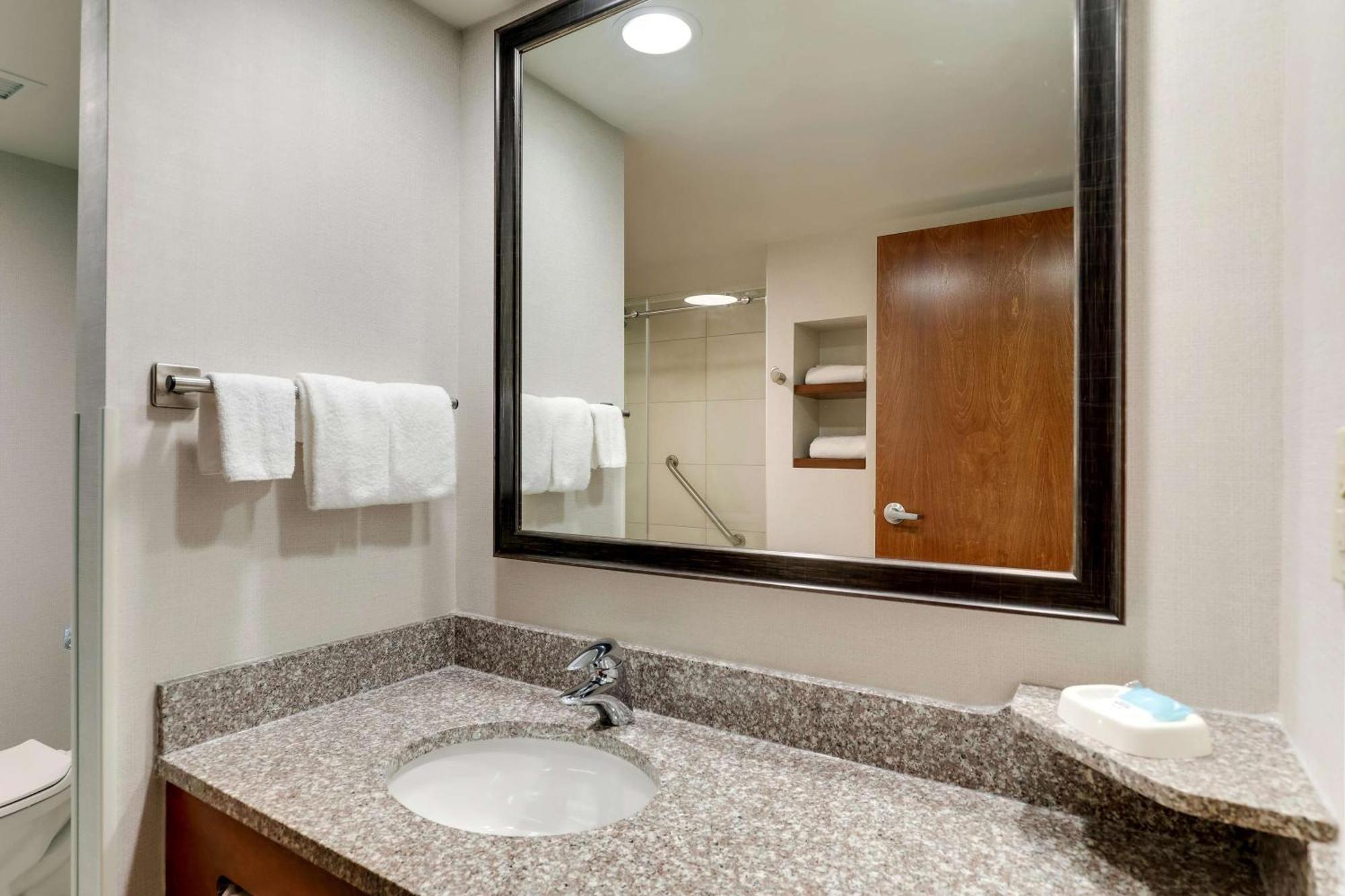 Queen Suite