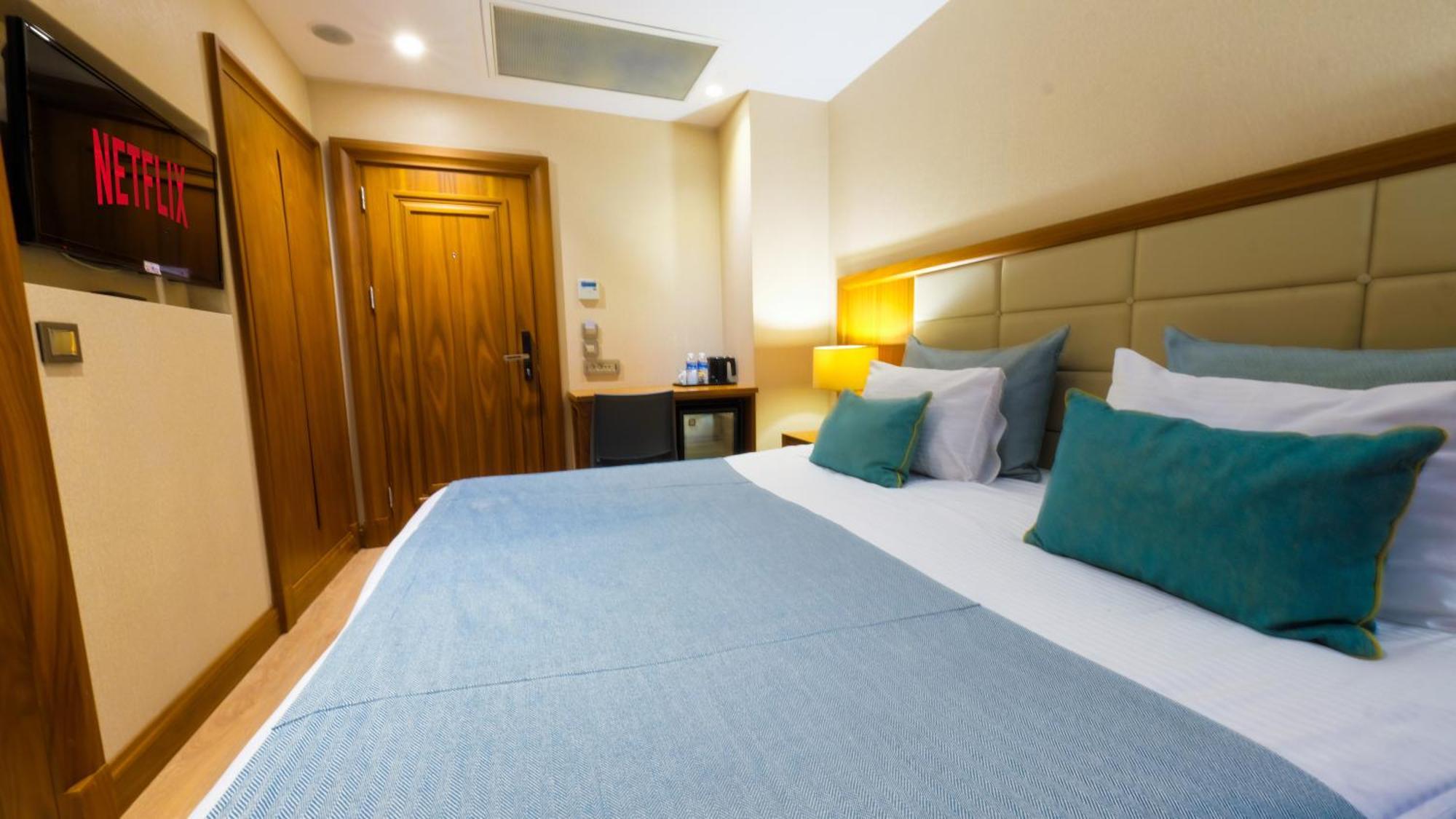 Economy Double or Twin Room