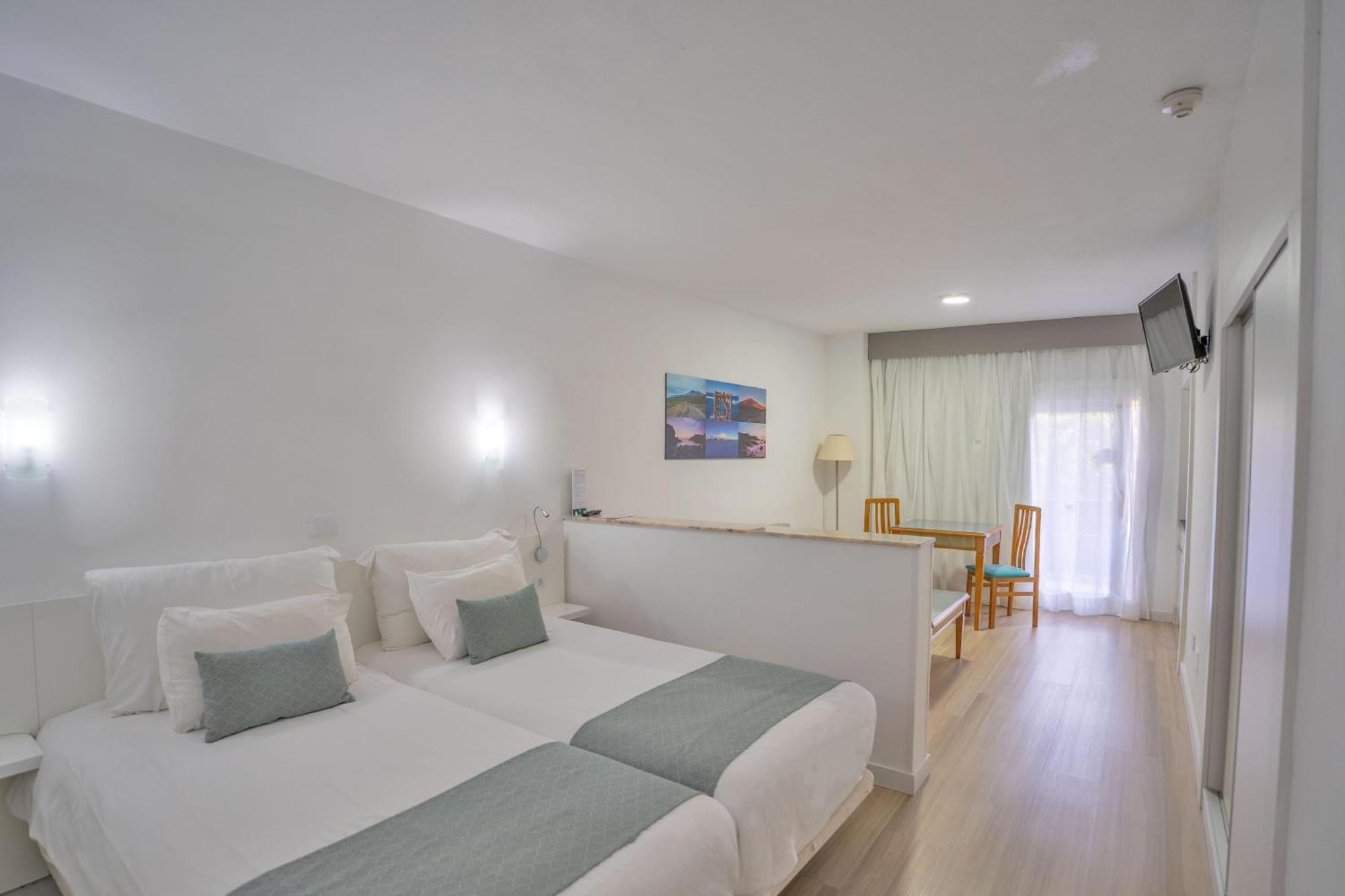 Junior Suite,1612956027:JPEG