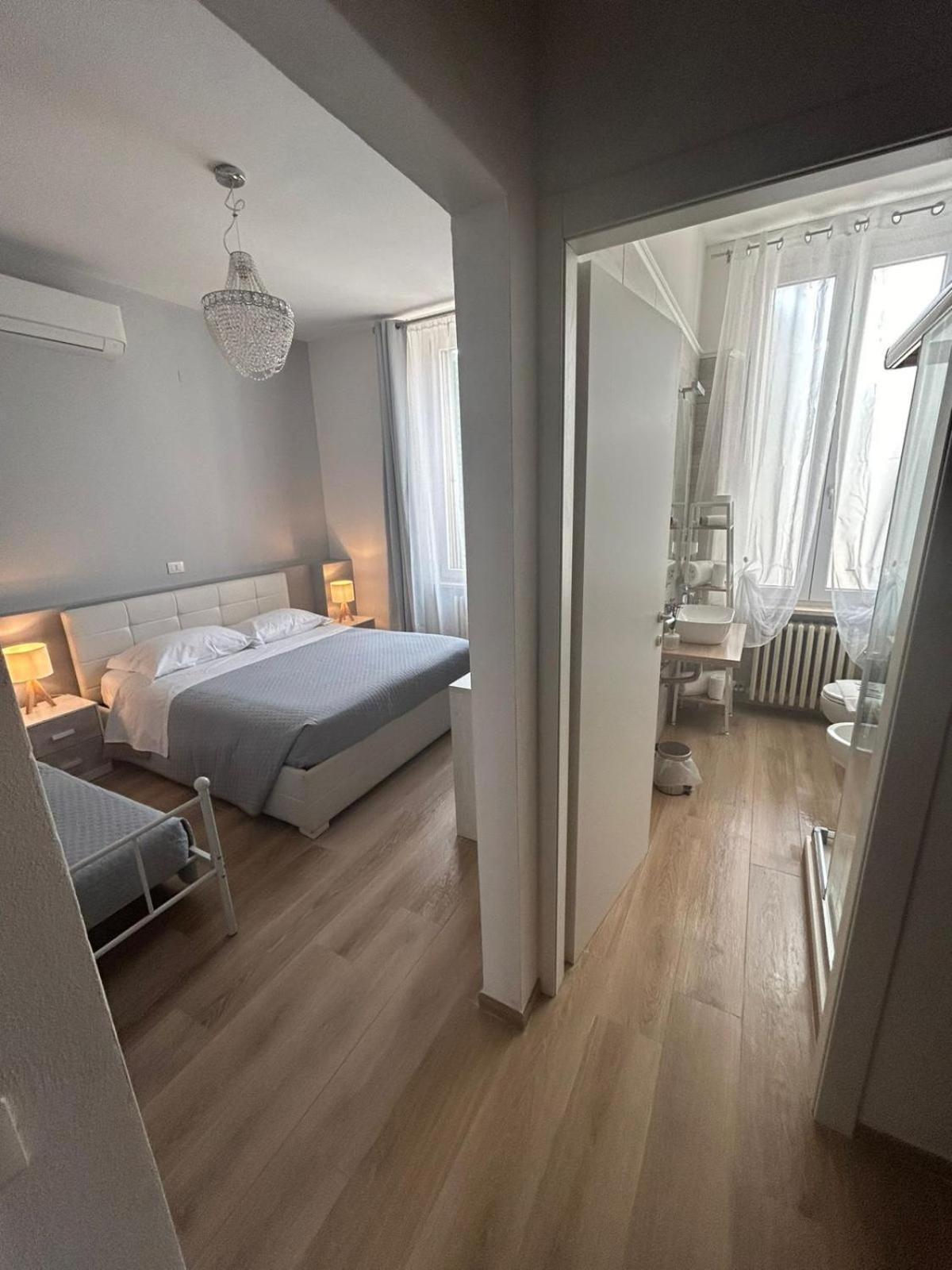 Triple Room Private Bathroom