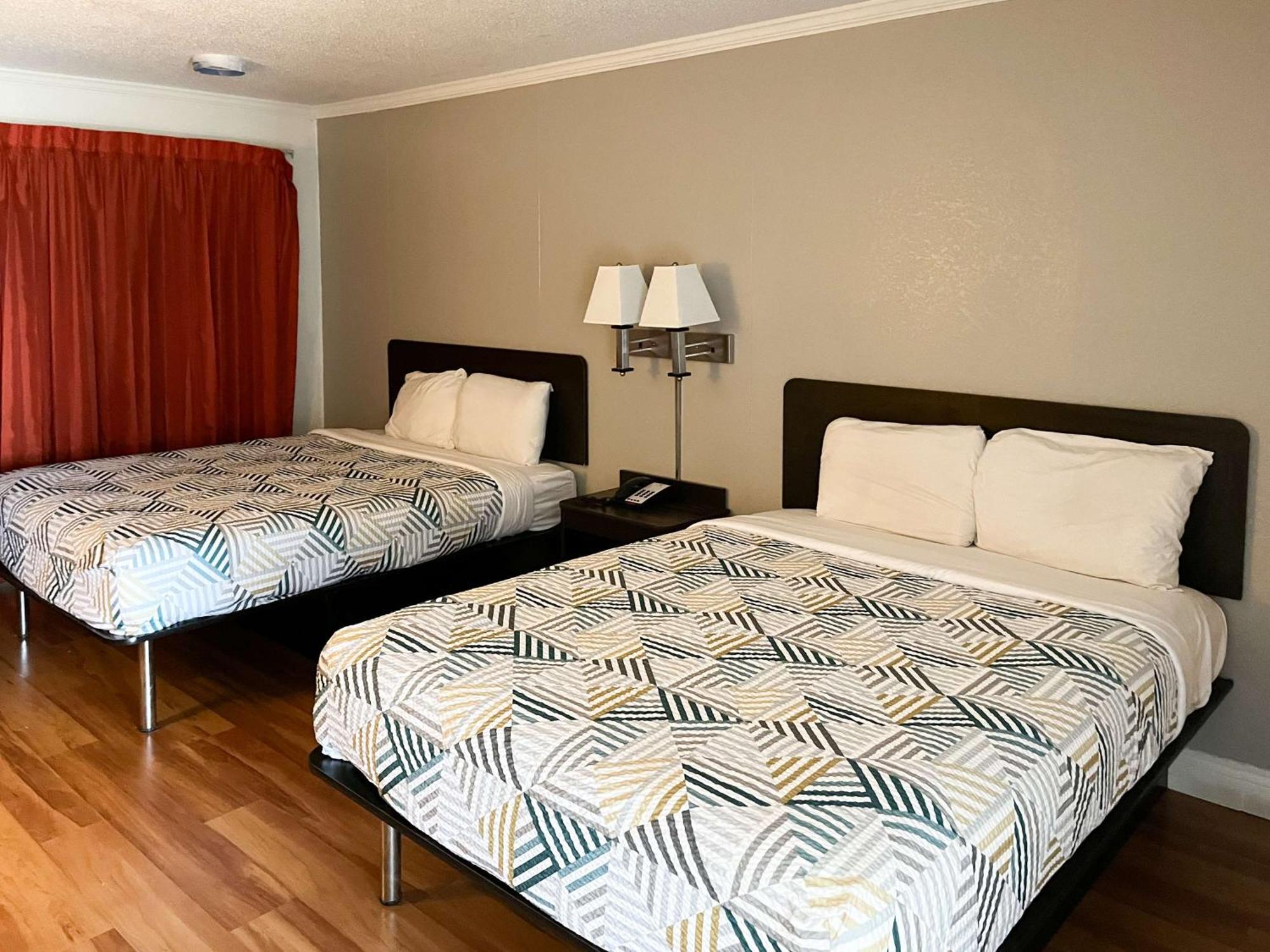 Queen Room with Two Queen Beds - Non-Smoking