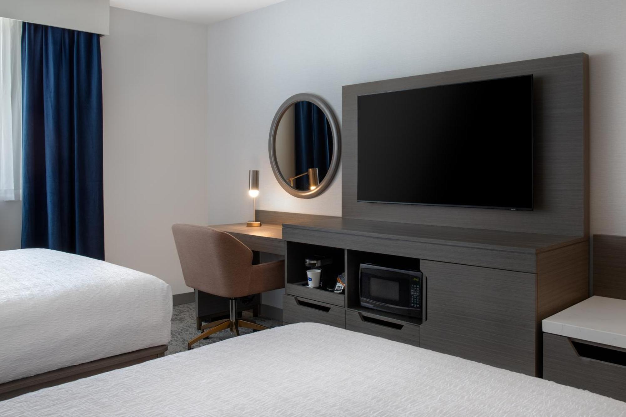 Queen Room Two Queen Beds