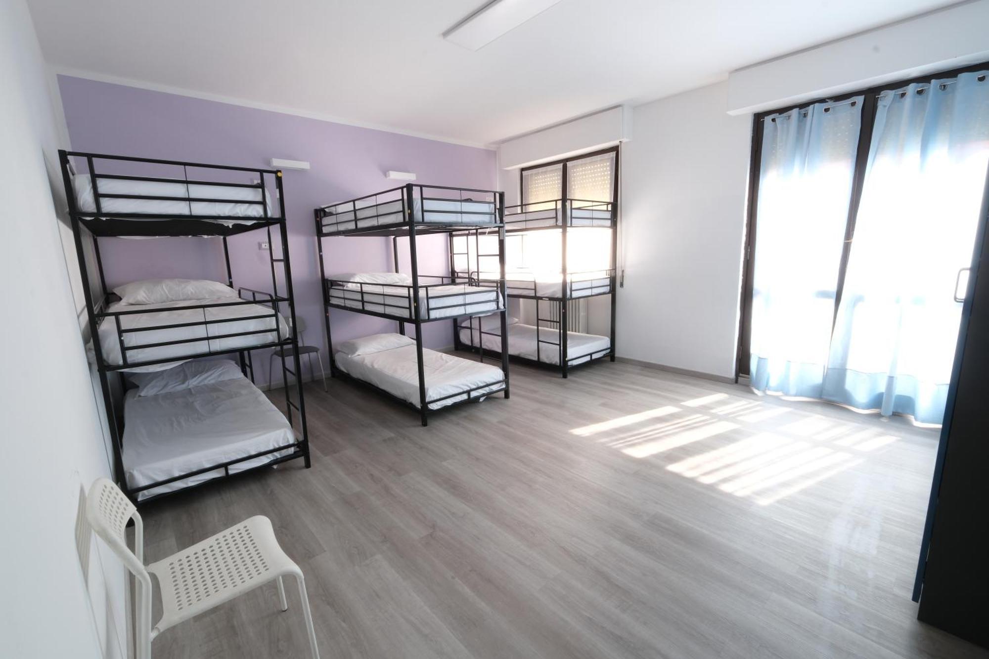 Bed 10-Bed Mixed Dormitory Room