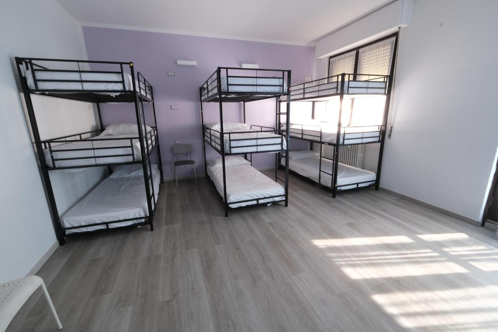 Bed 10-Bed Mixed Dormitory Room