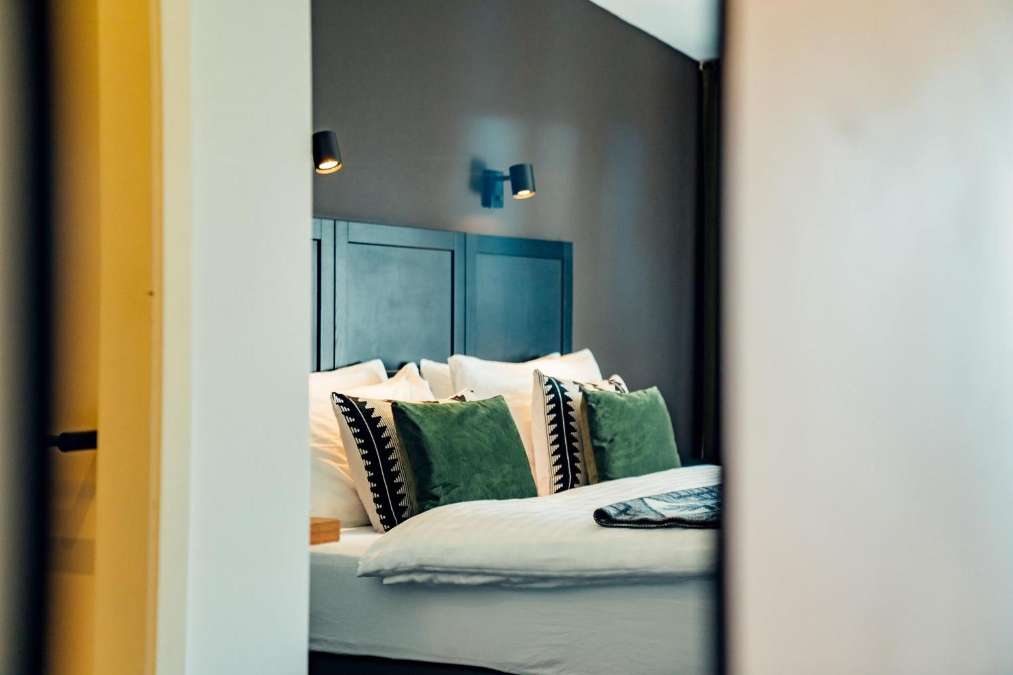 Superior Double Room with Private Bathroom
