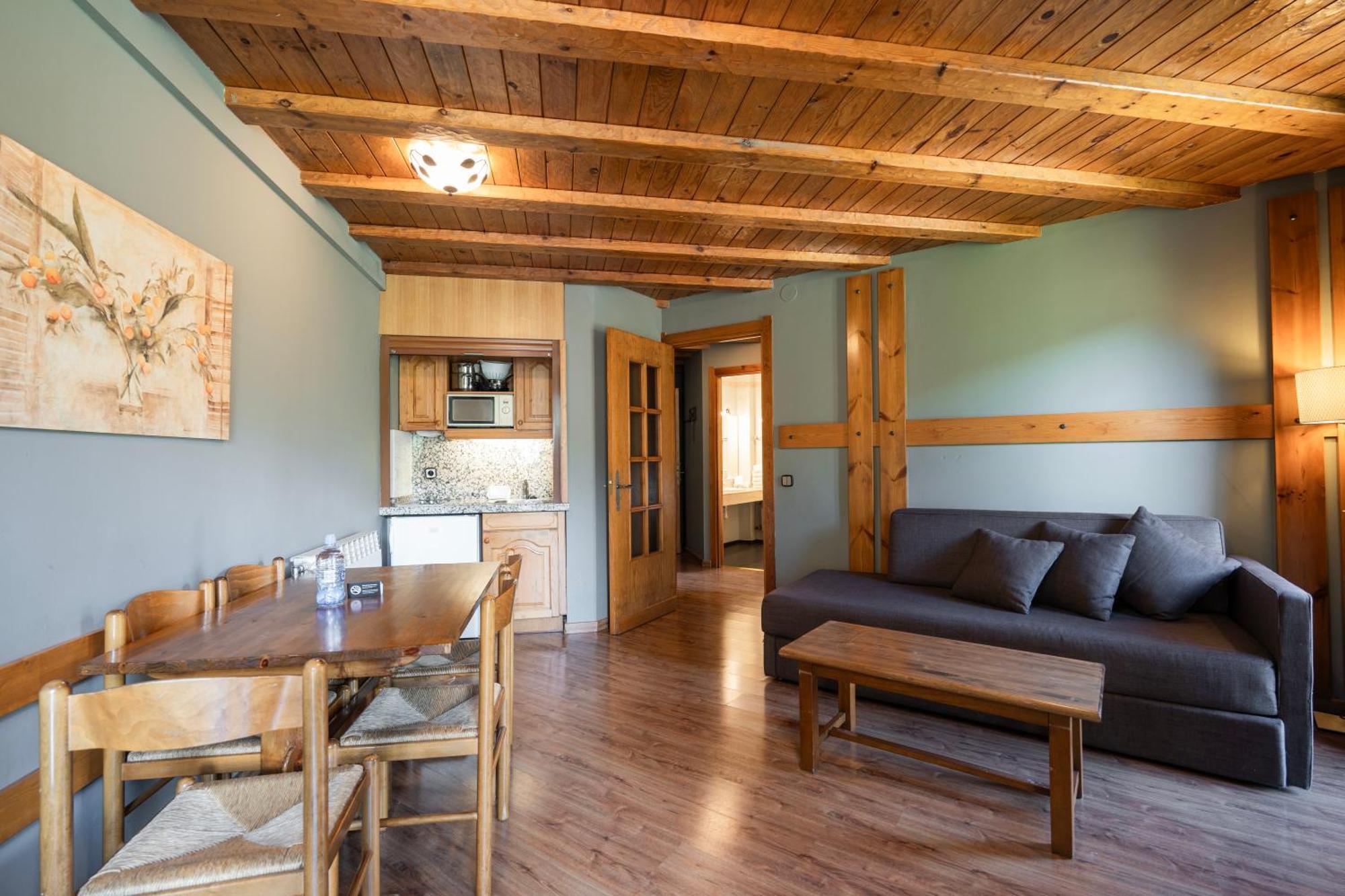 Apartment Club Access