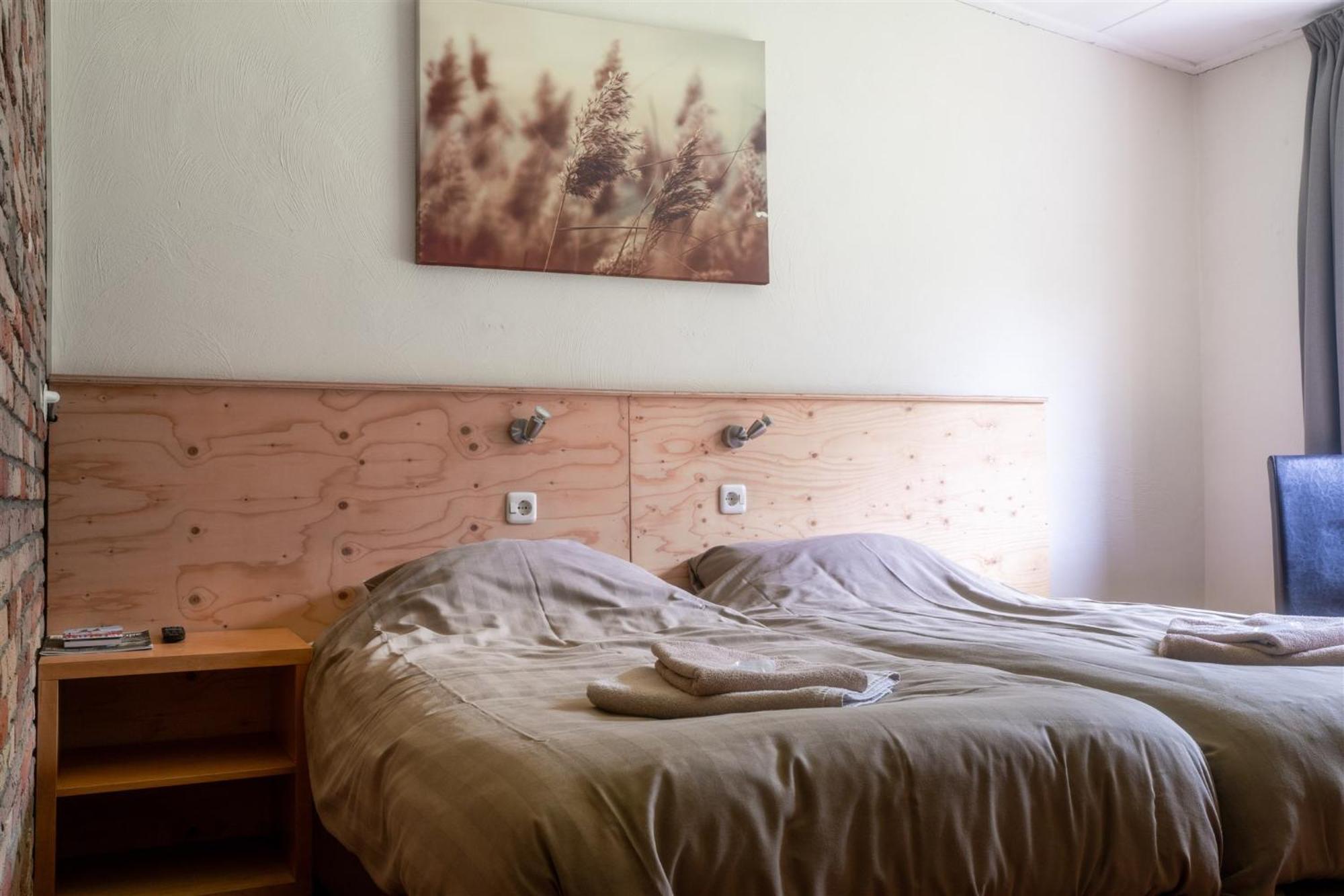 Standard Twin Room,1614799403:JPEG