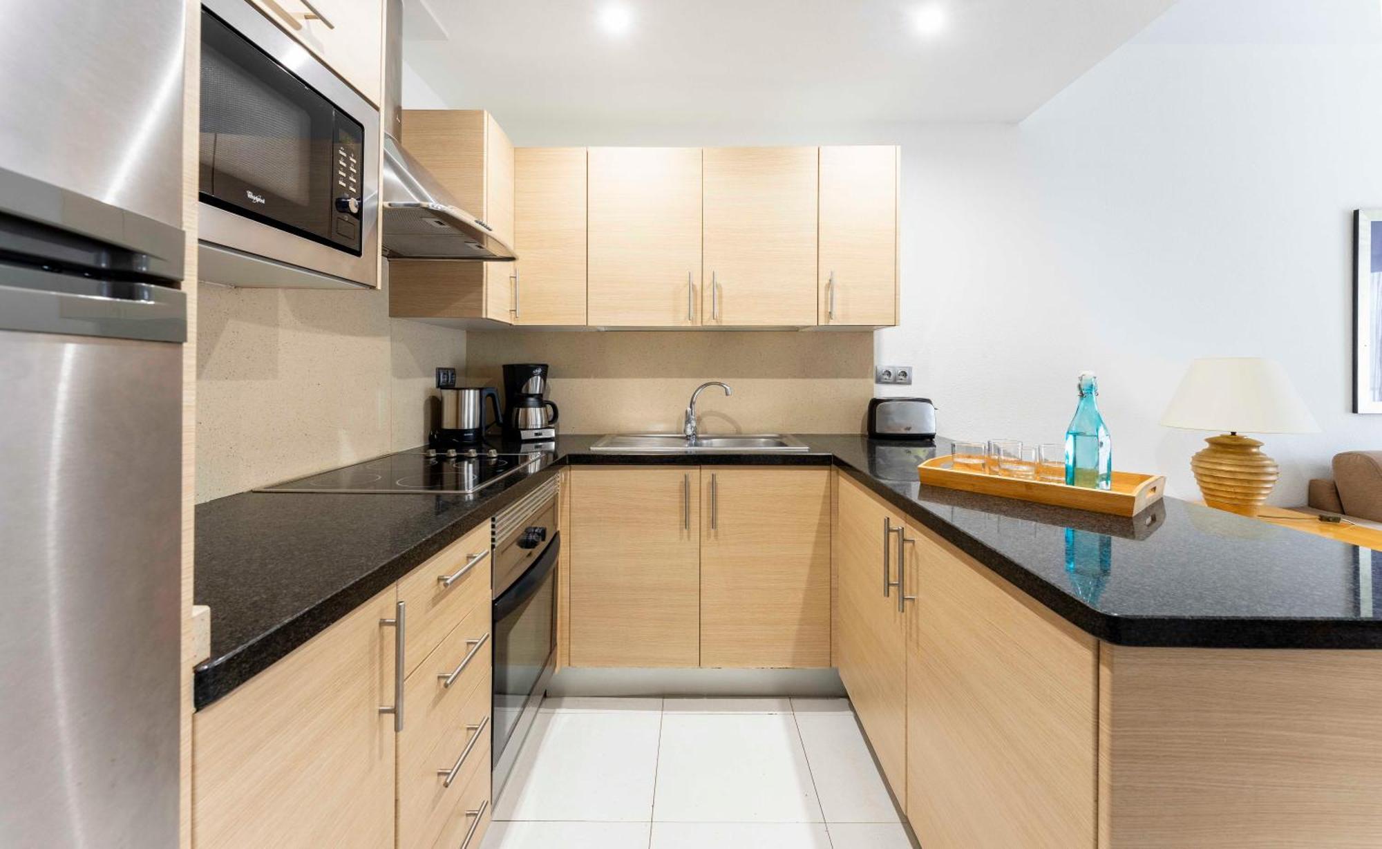 Apartamento com 2 Quartos e Vista Mar