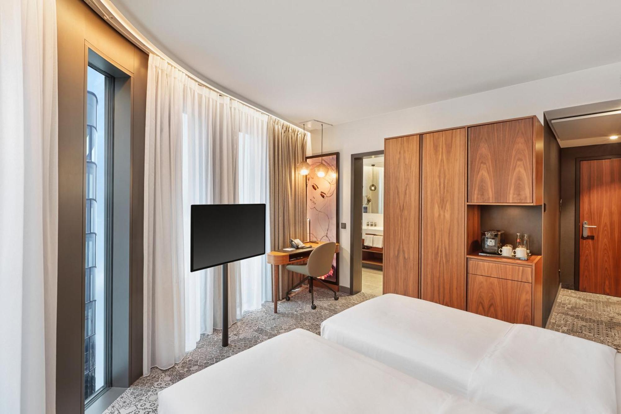 Superior Twin Room,1614817456:JPEG