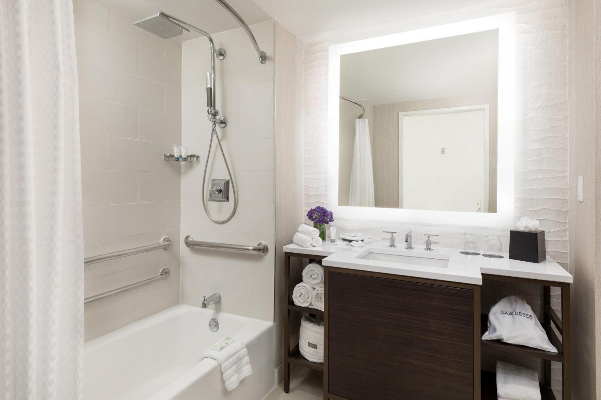 Premium Guest room 1 King River view