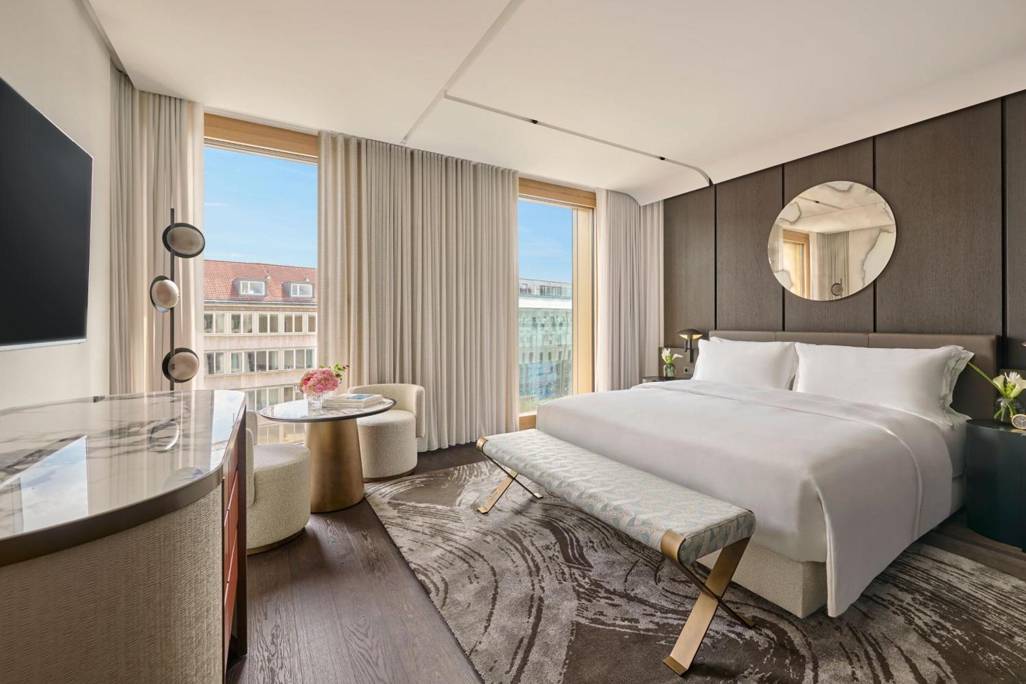 Deluxe King Room,1615487075:JPEG