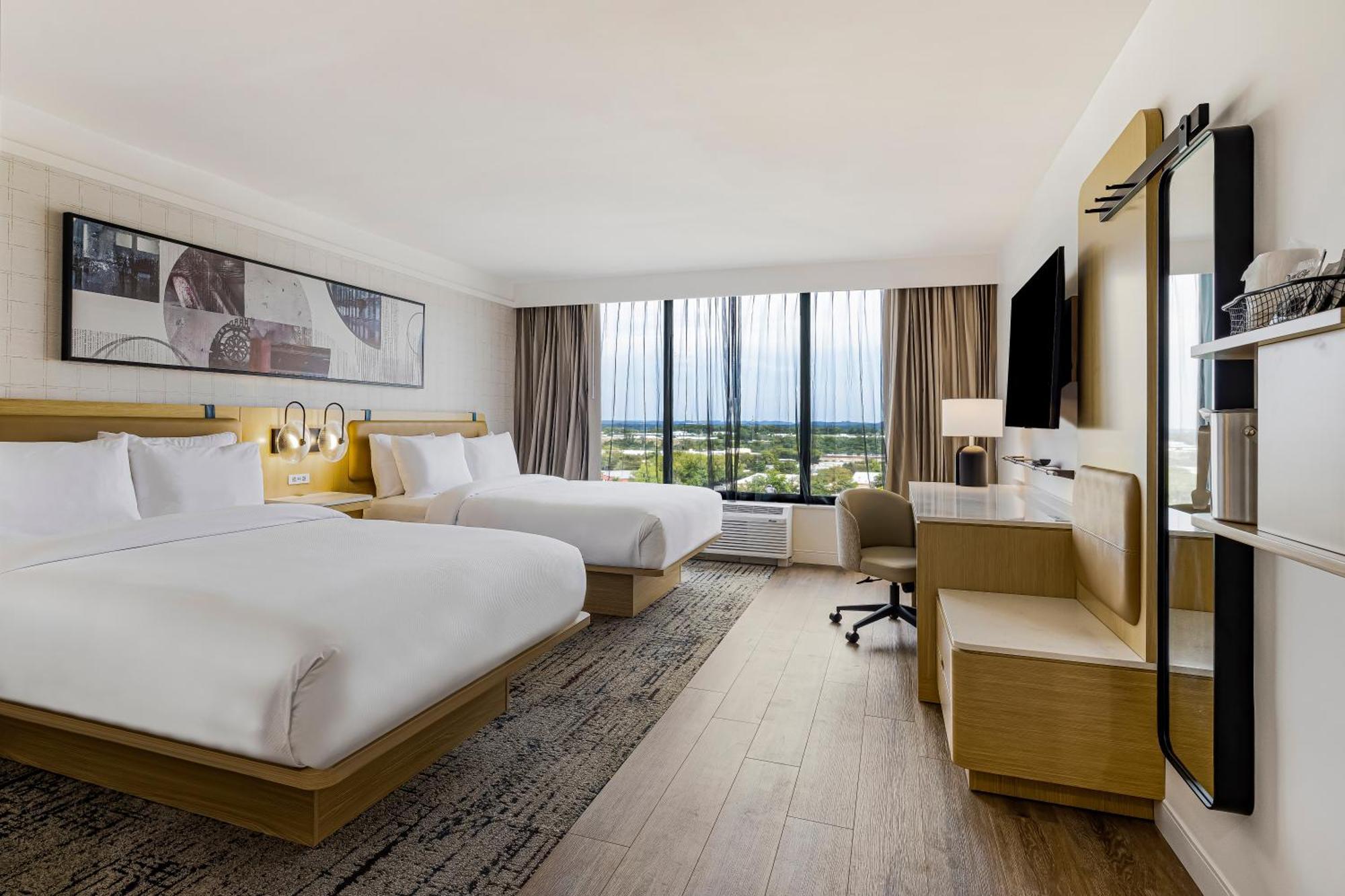 Premium Queen Room Two Queen Beds Skyline View