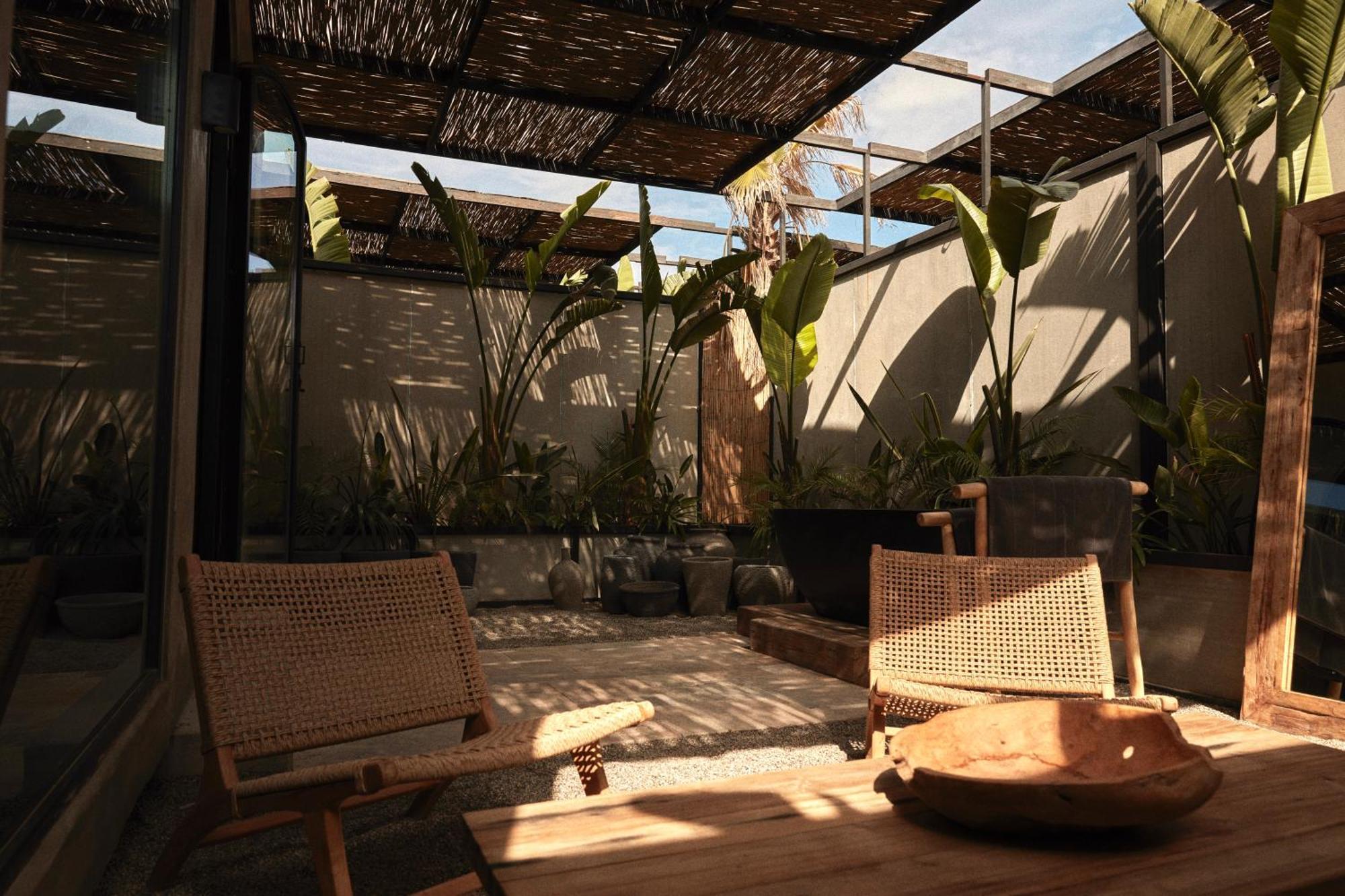 Double Room Patio,1616411225:JPEG