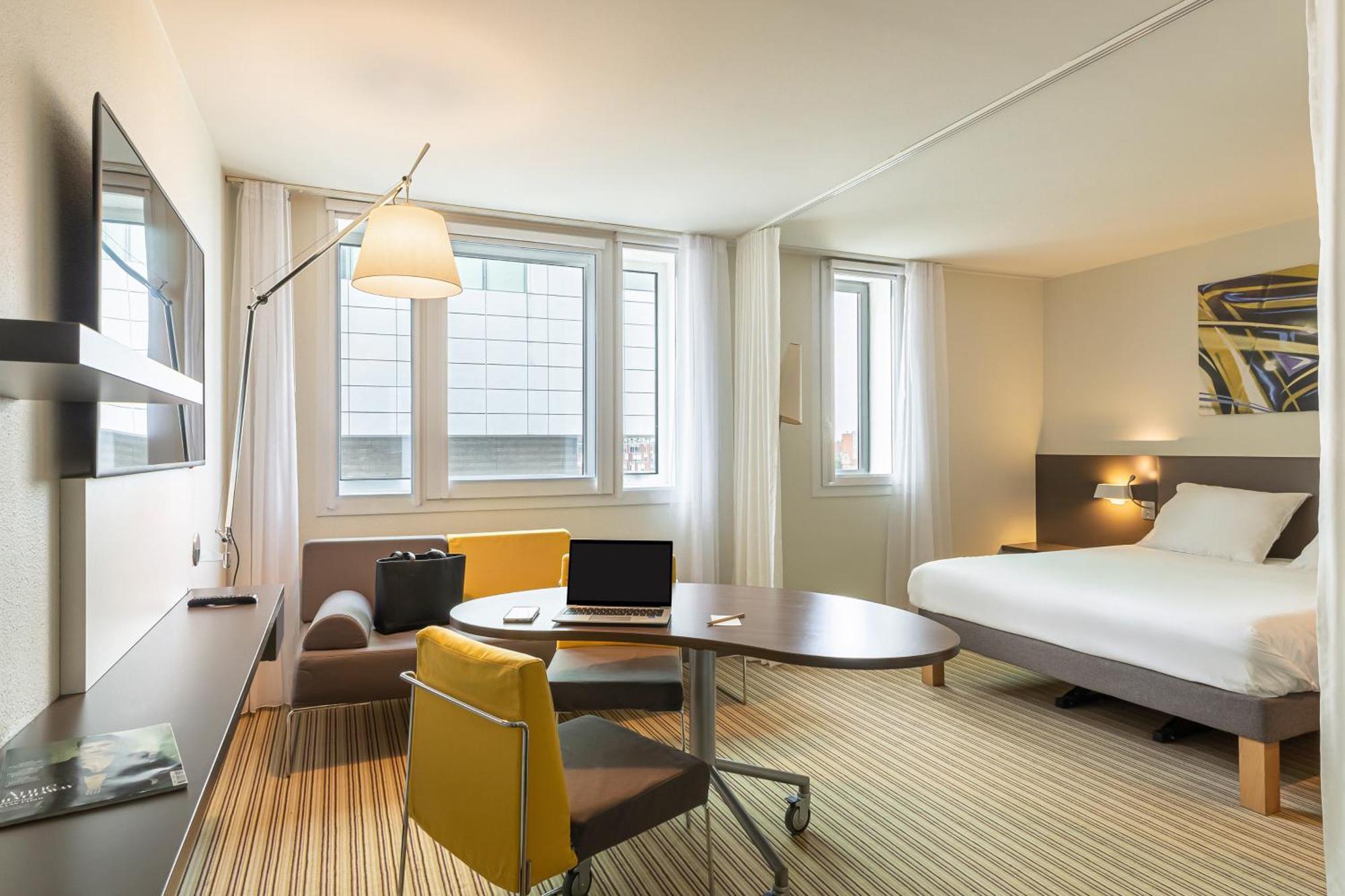 Suite met Queensize Bed en Eenpersoonsbed