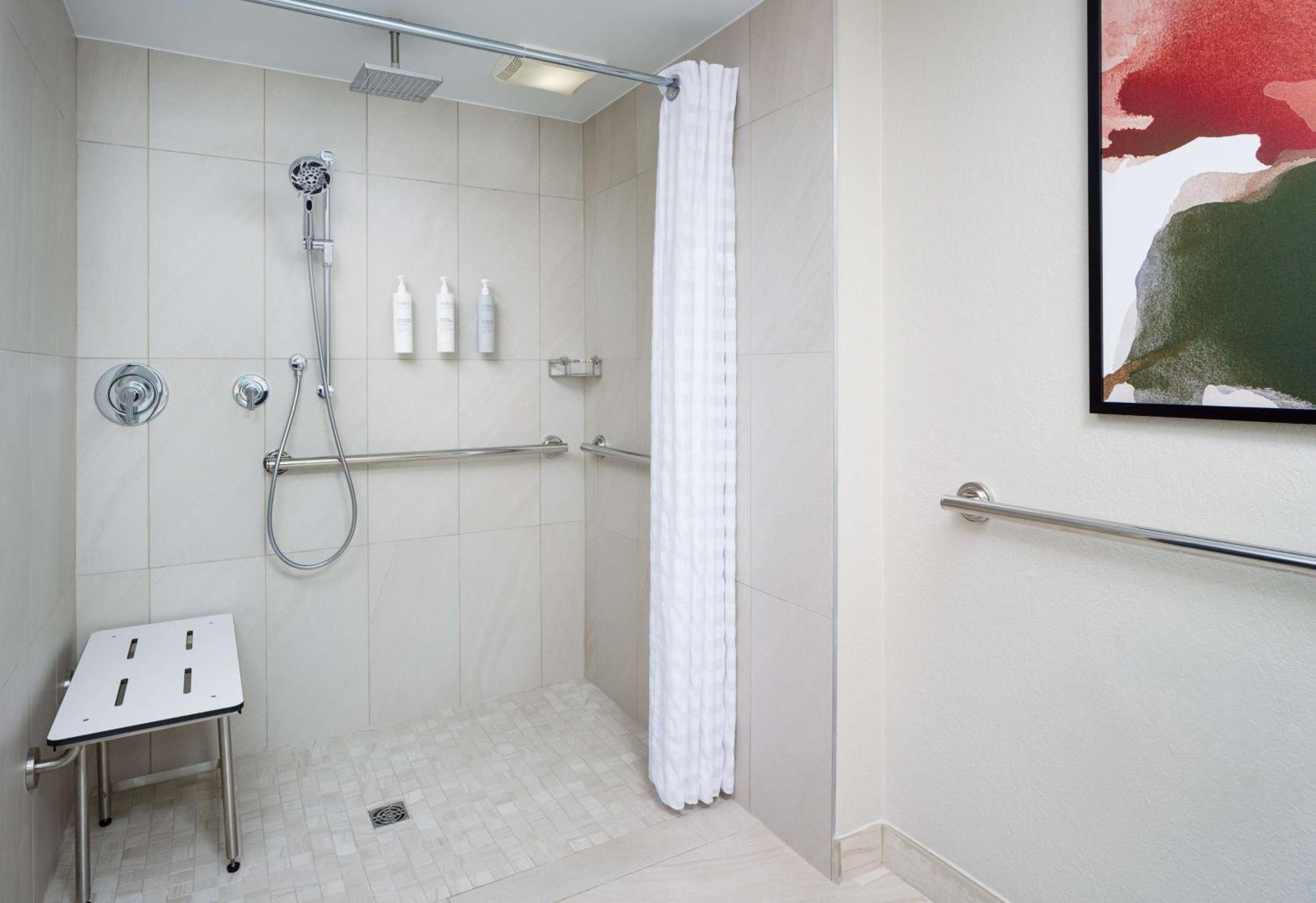 Two-Room King Suite with Roll-In Shower - Mobility Accessible