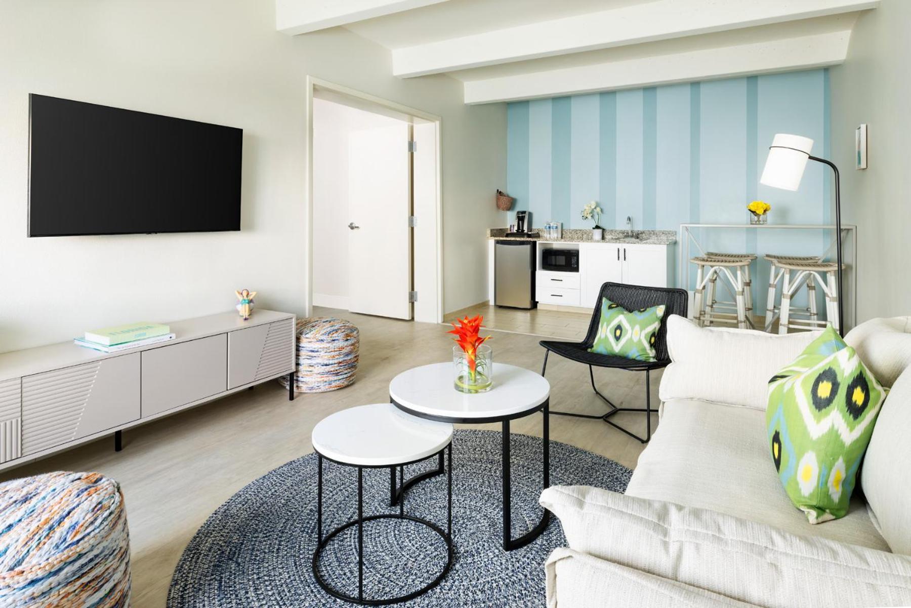 Suite 1 Chambre - Vue sur Piscine