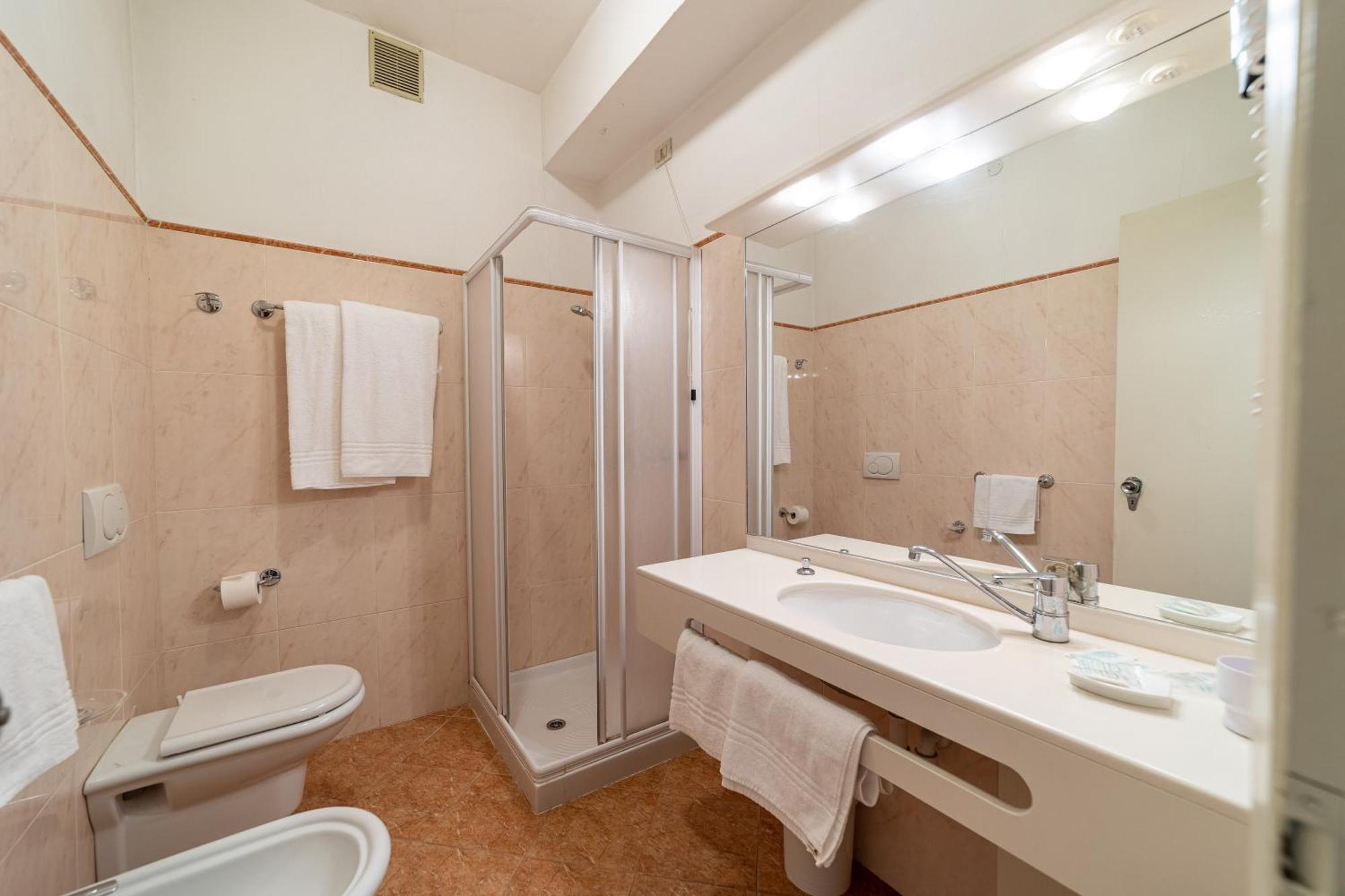 Superior Twin/Double Room